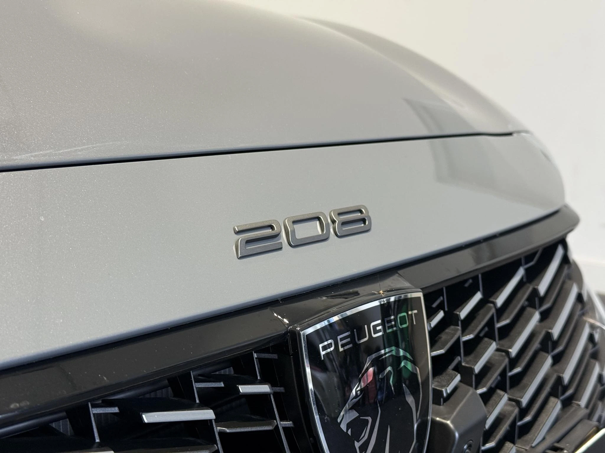 Peugeot-e-208-image-5
