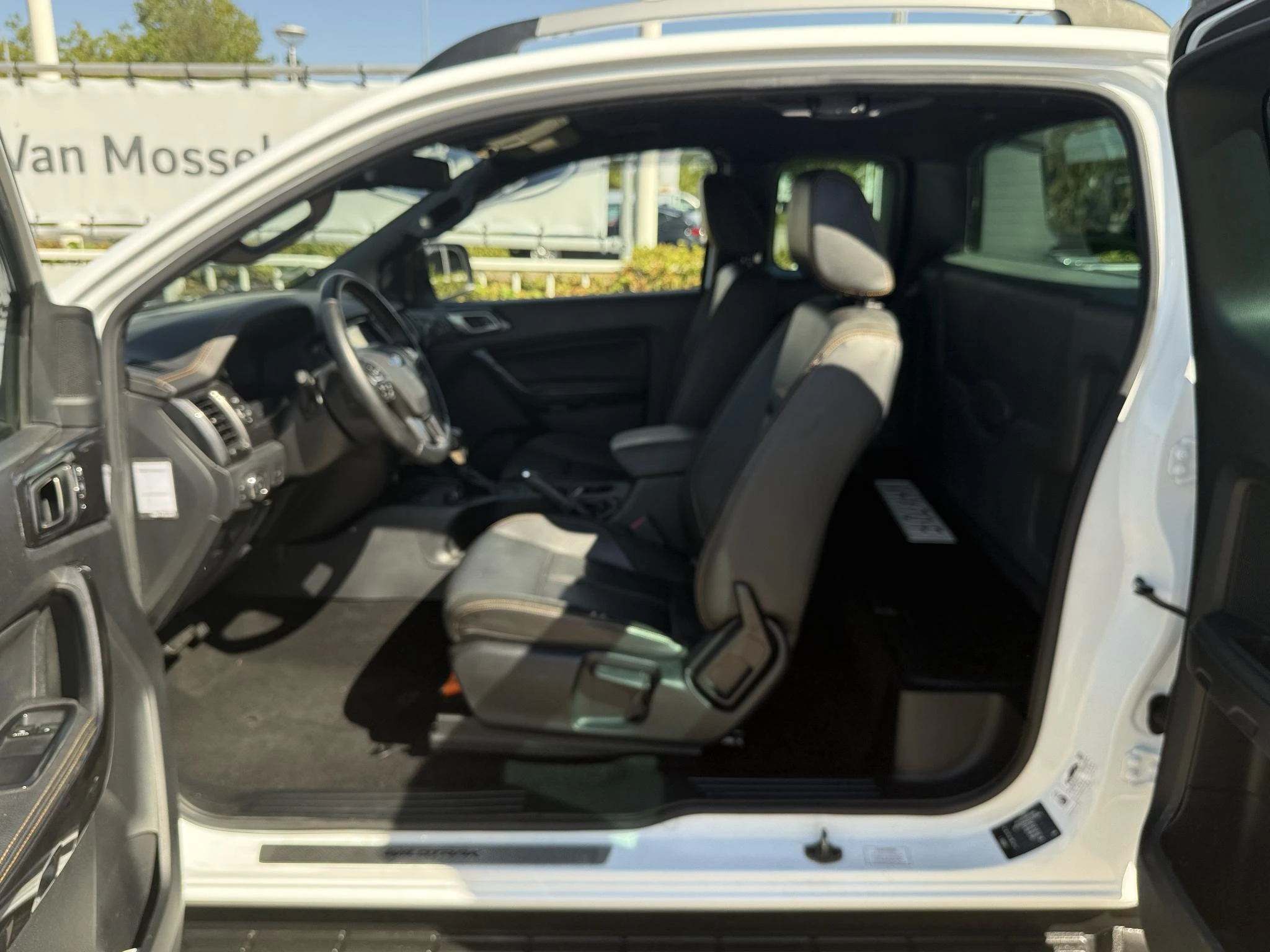 Ford-Ranger-image-23