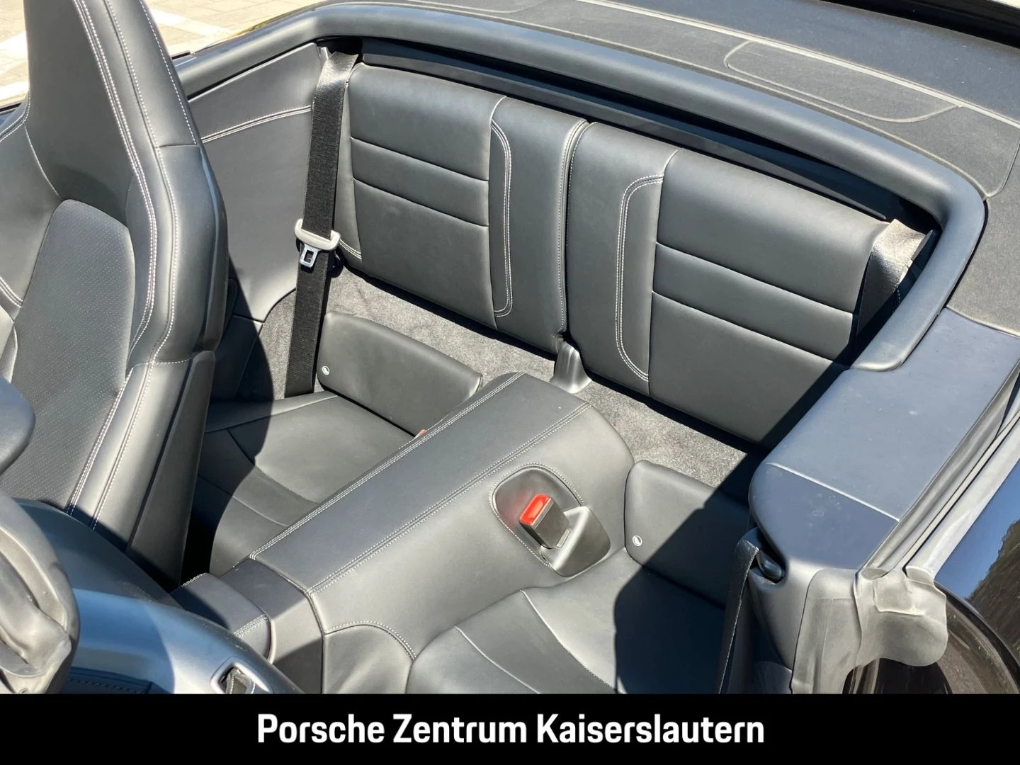Porsche 911 992 Carrera S Cabriolet InnoDrive Sportabgas carrera s