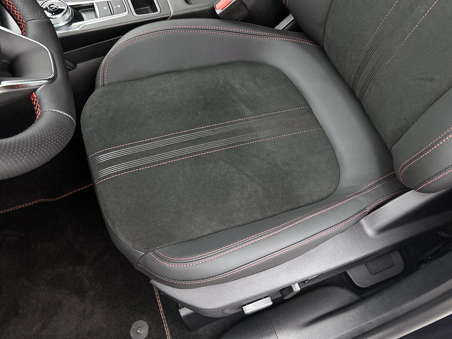 Ford-Kuga-image-14