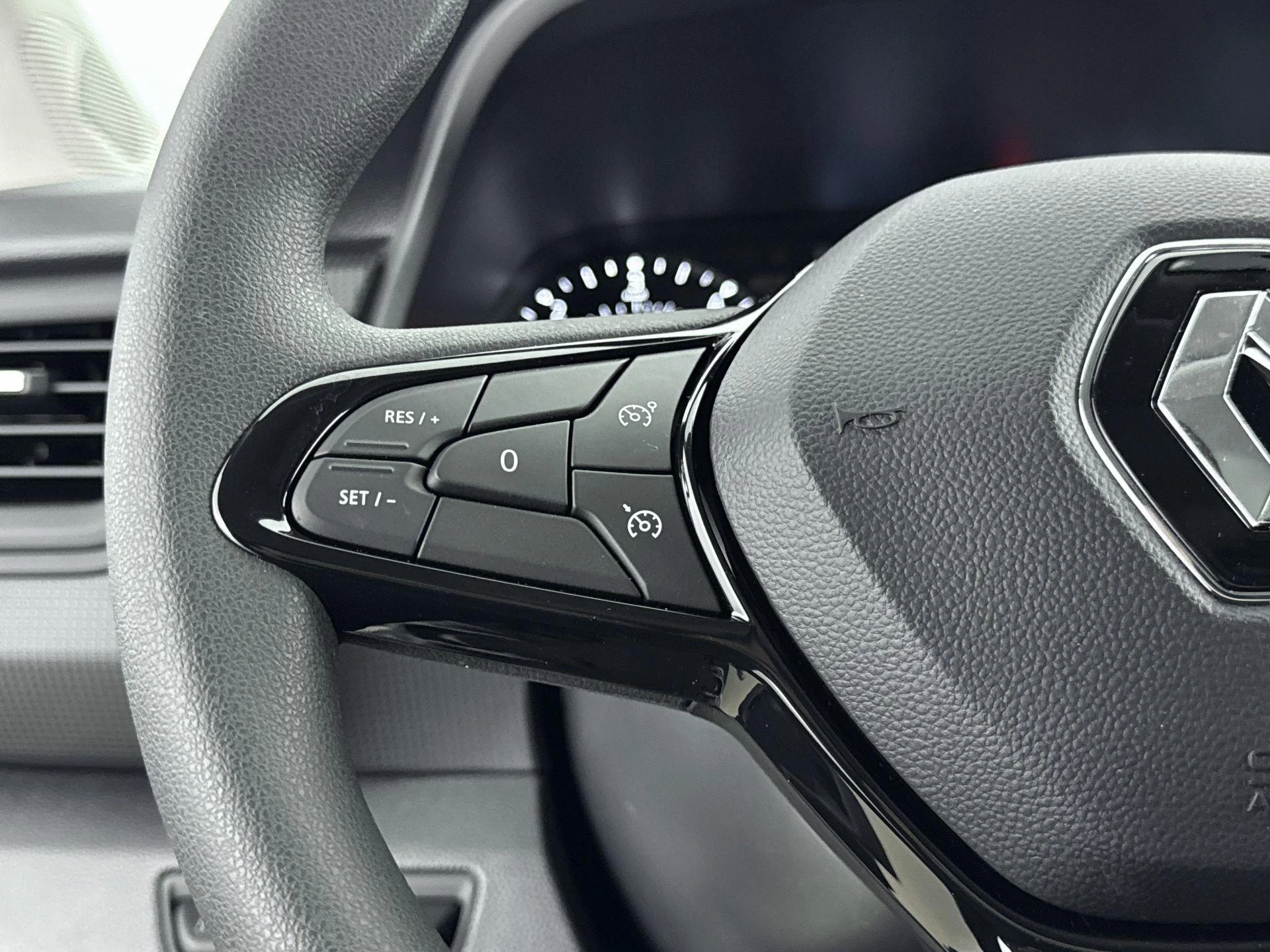 Renault-Trafic-image-11