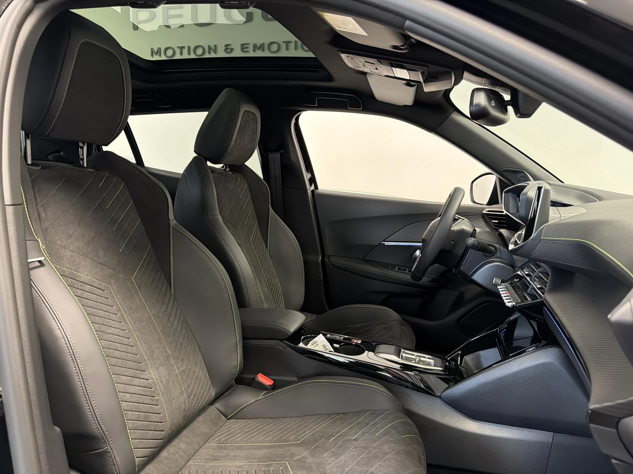 Peugeot-2008-image-6