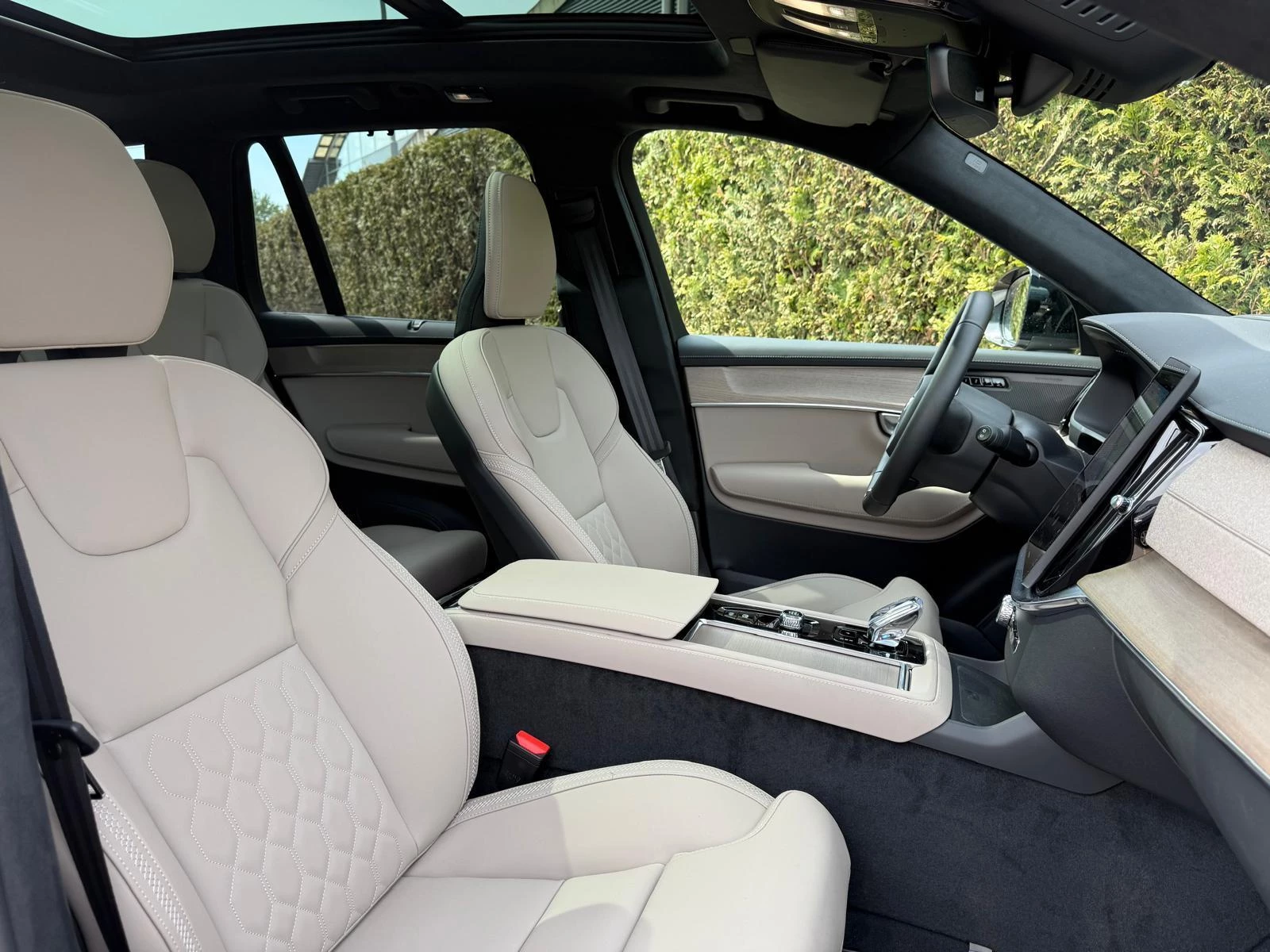 Volvo-XC90-image-4