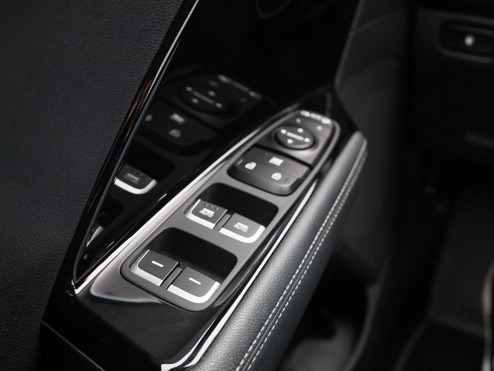 Kia-Niro-image-28