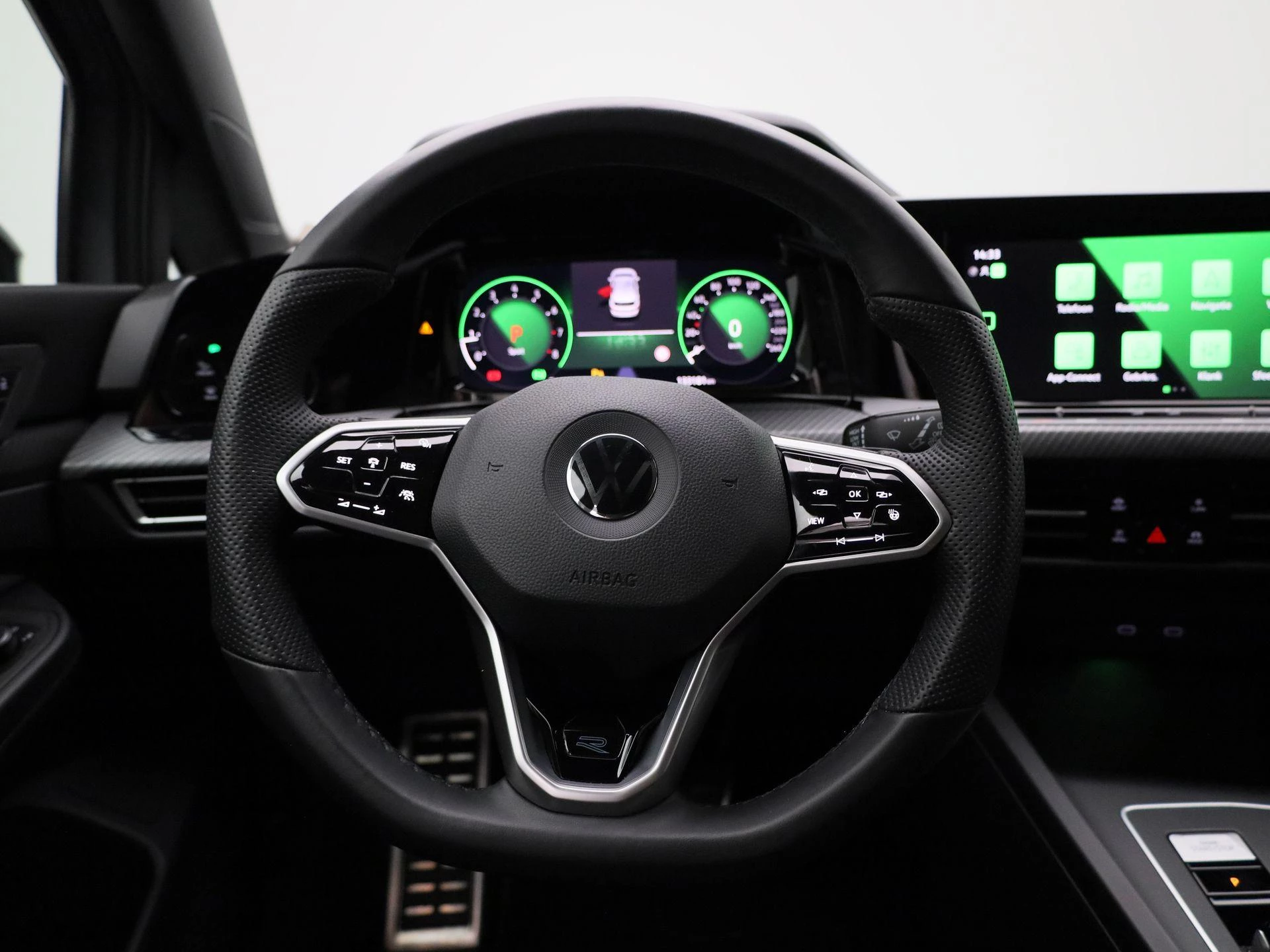 Volkswagen Golf 2.0 TSI R-Line