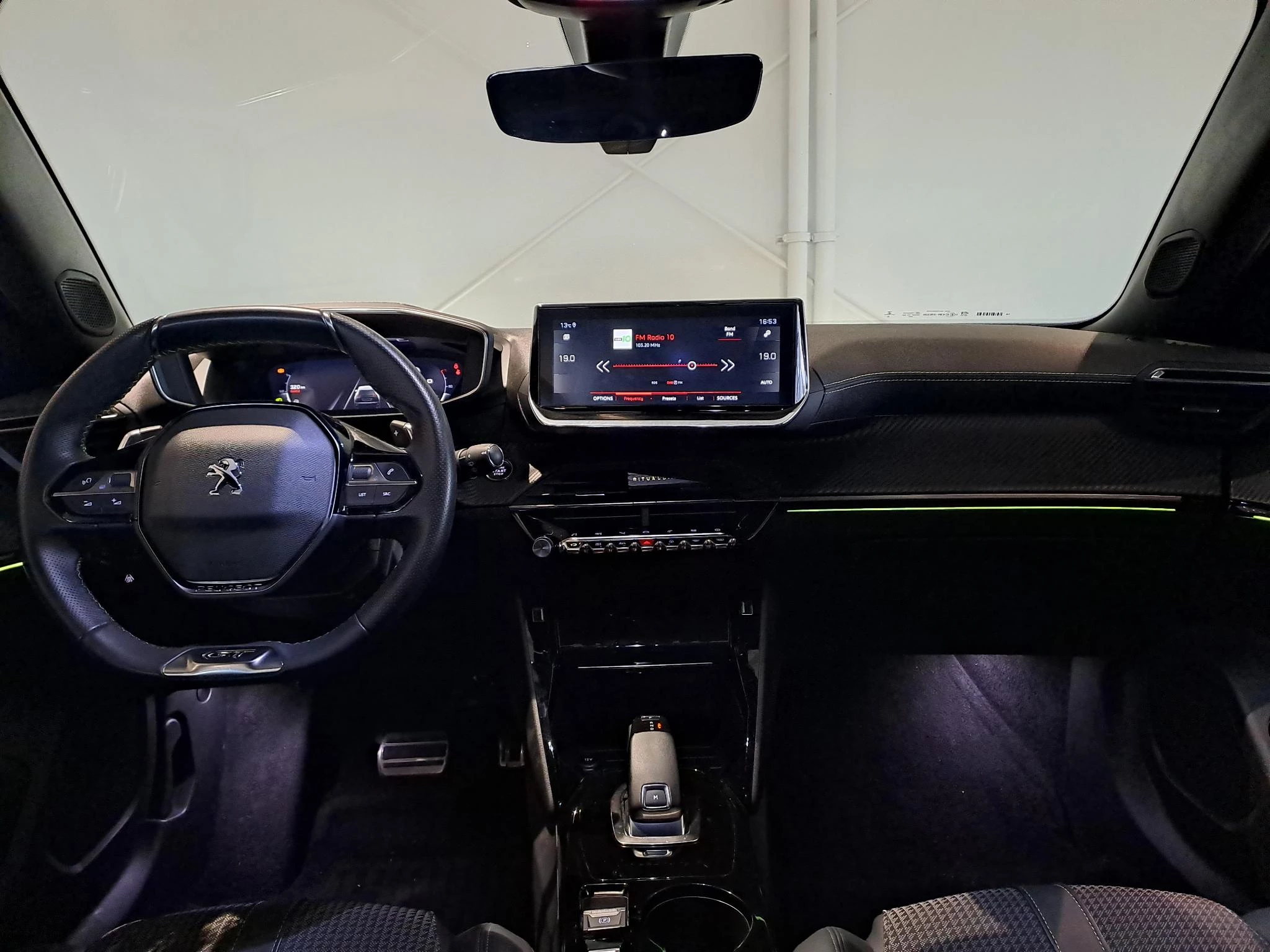 Peugeot-2008-image-8