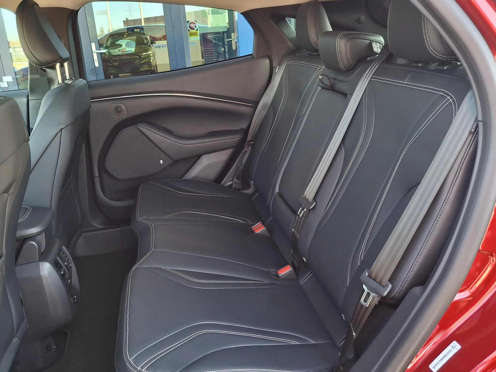 Ford-Mustang Mach-E-image-12