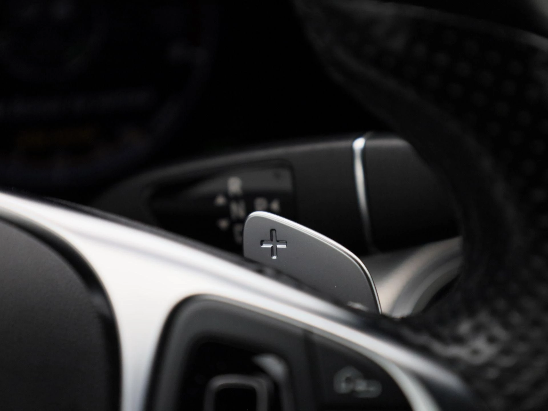 Mercedes-Benz-E-Klasse-image-23