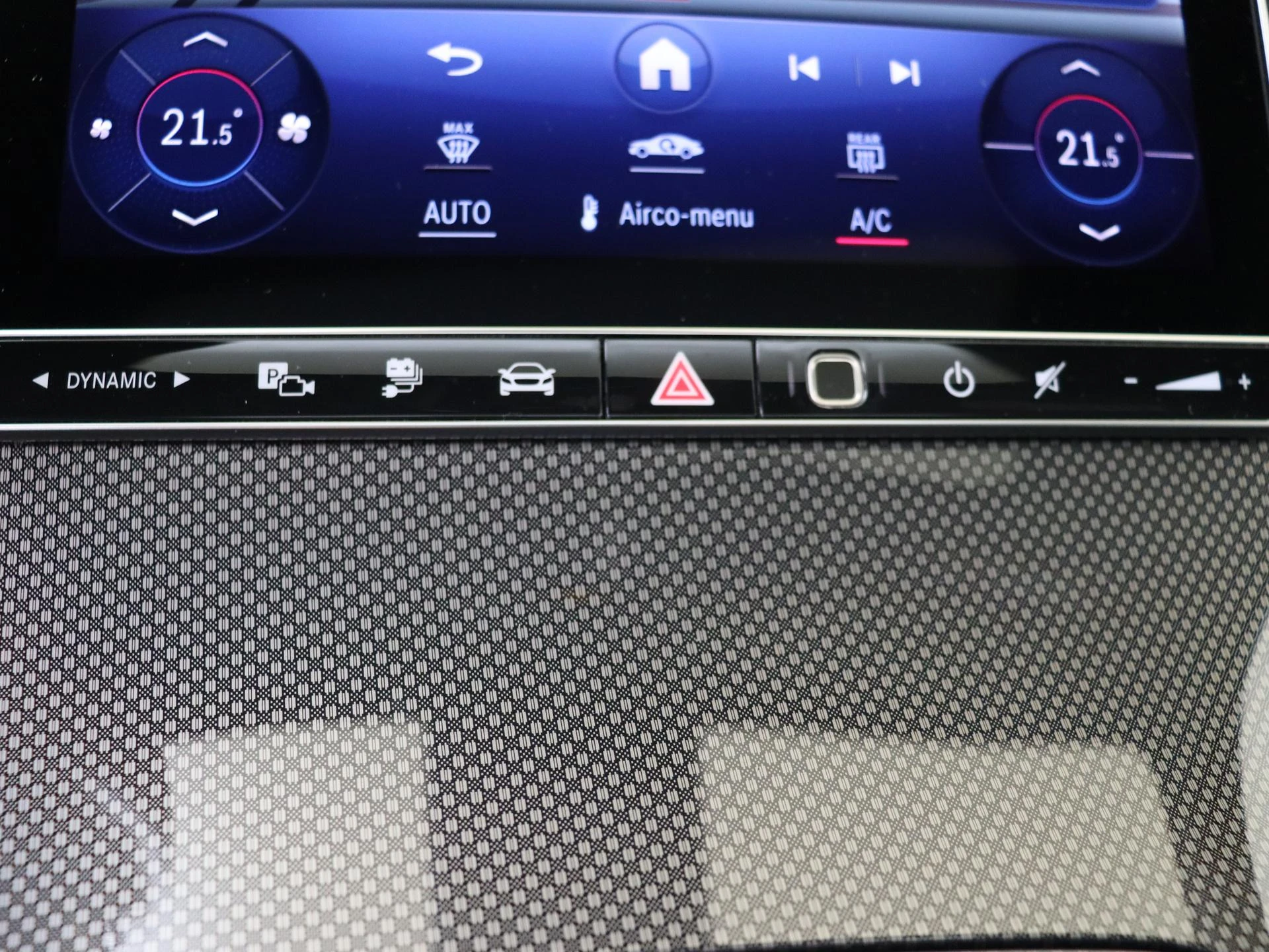 Mercedes-Benz-GLC-image-20