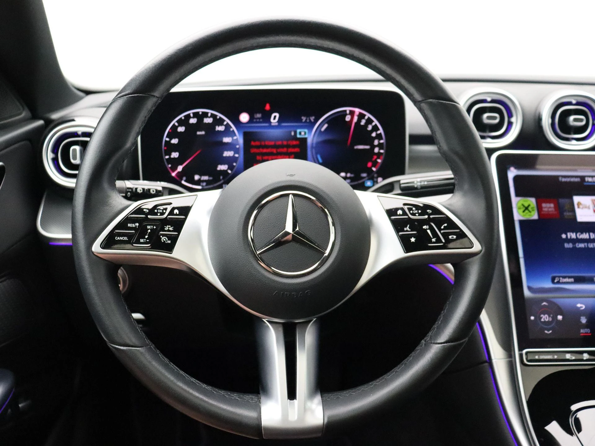 Mercedes-Benz-Classe C-image-16
