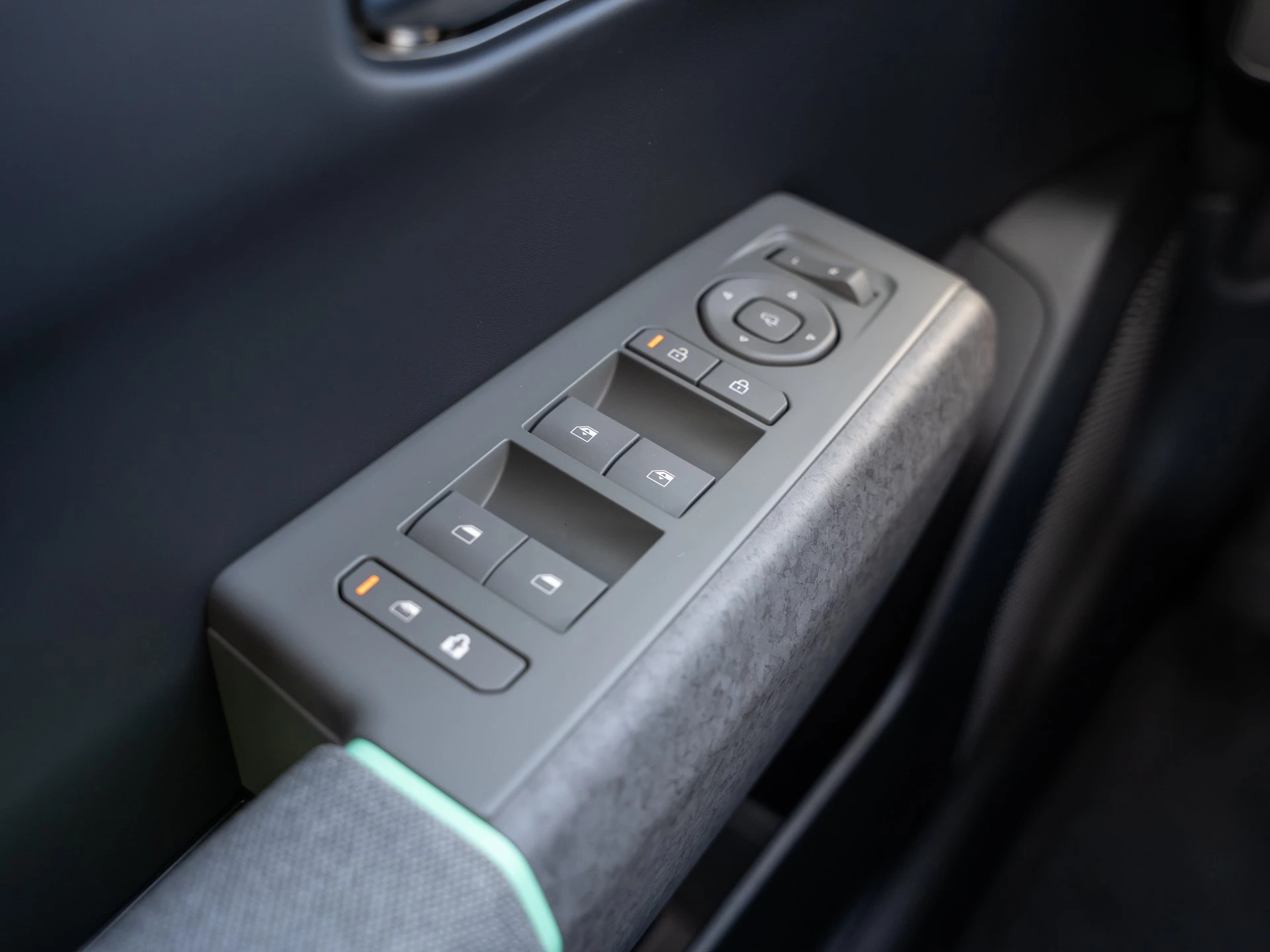 Kia EV4 Hatchback Earth 81.0 kWh ACC NAVI LED SHZ LEDER 360GRAD *SALE*