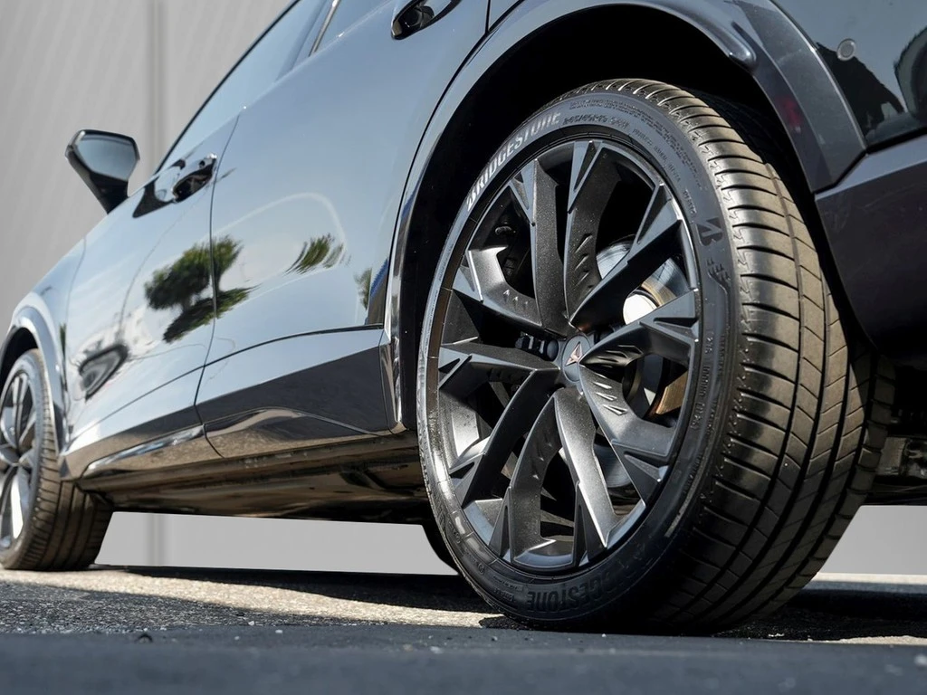 CUPRA Formentor 2.0 TSI DSG VZ Black Edition Akrapovic