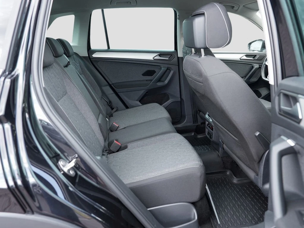 Volkswagen-Tiguan-image-9