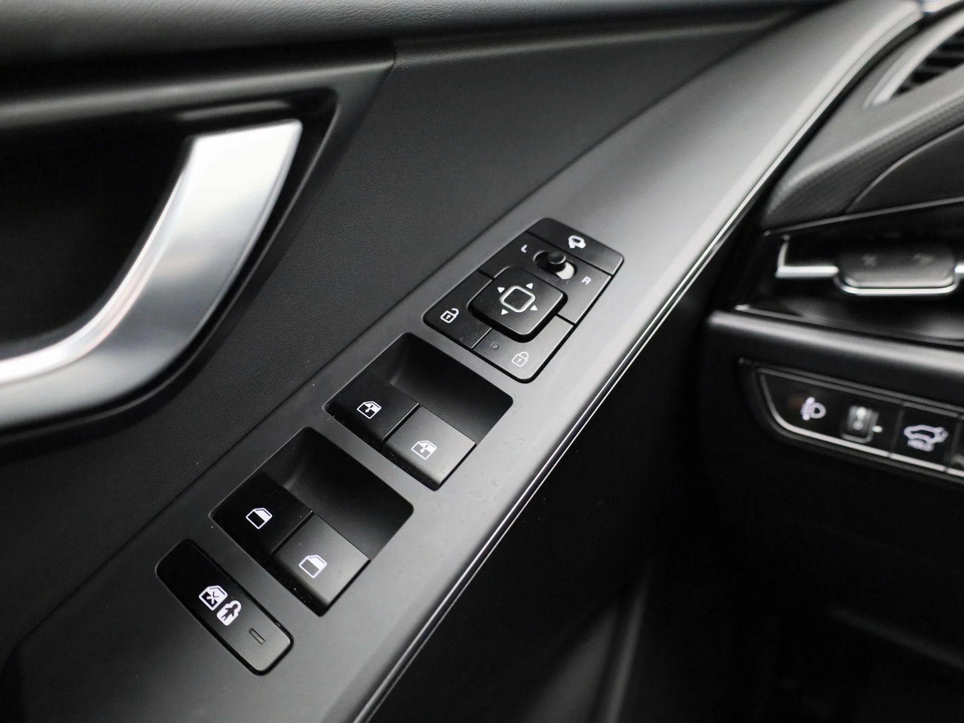 Kia-Niro-image-26