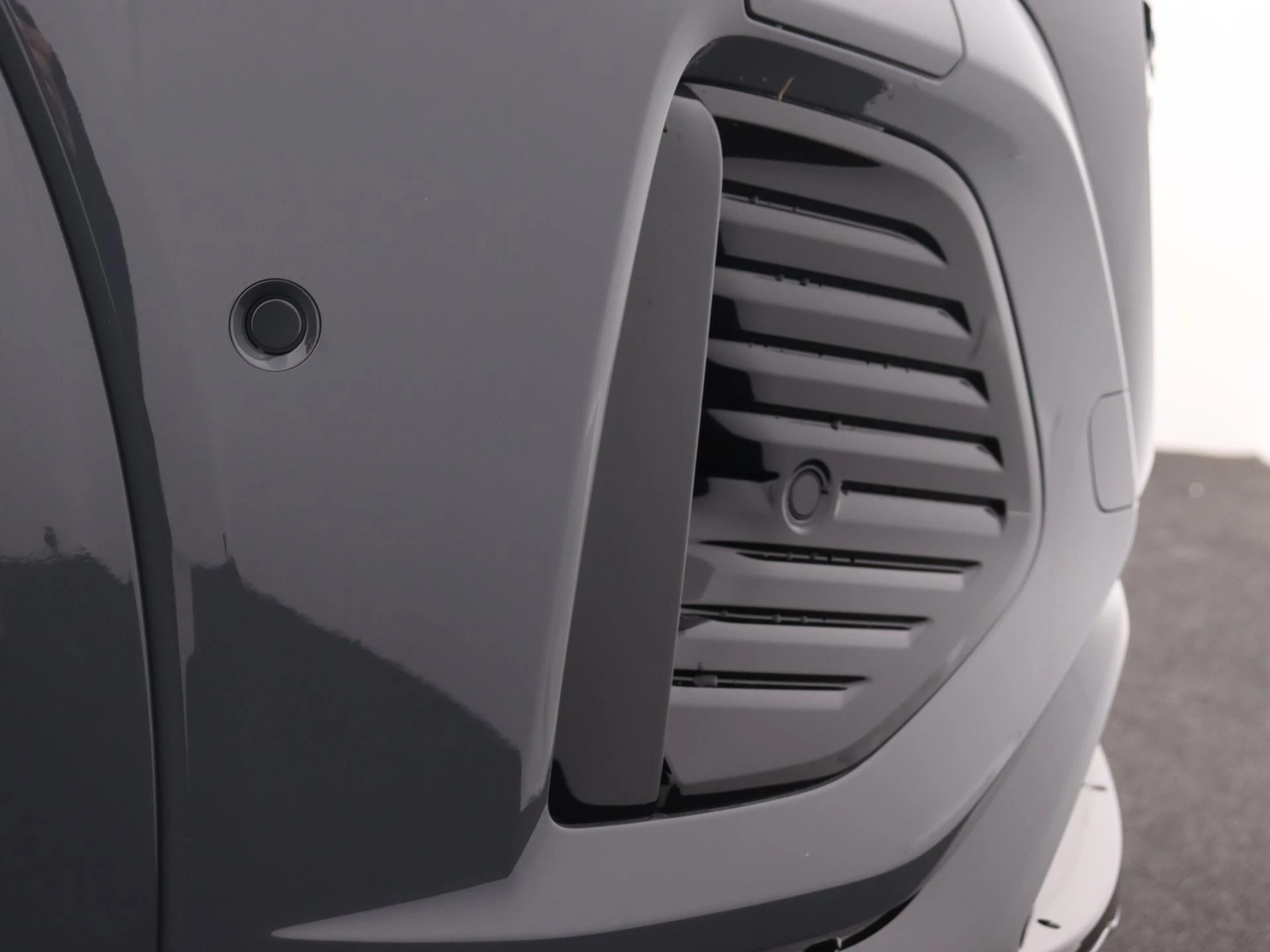 Audi-Q8 e-tron-image-30