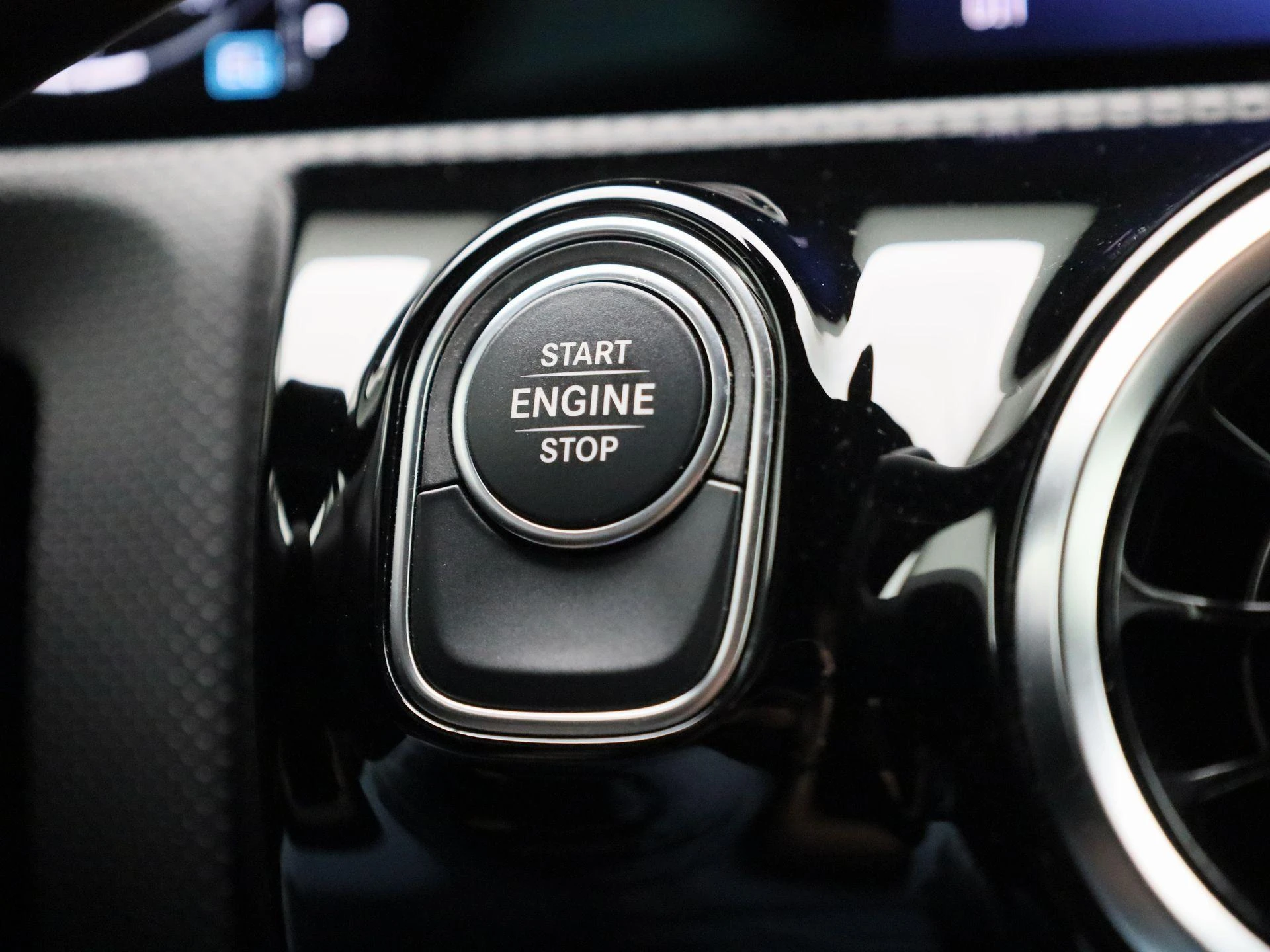 Mercedes-Benz-Classe A-image-21
