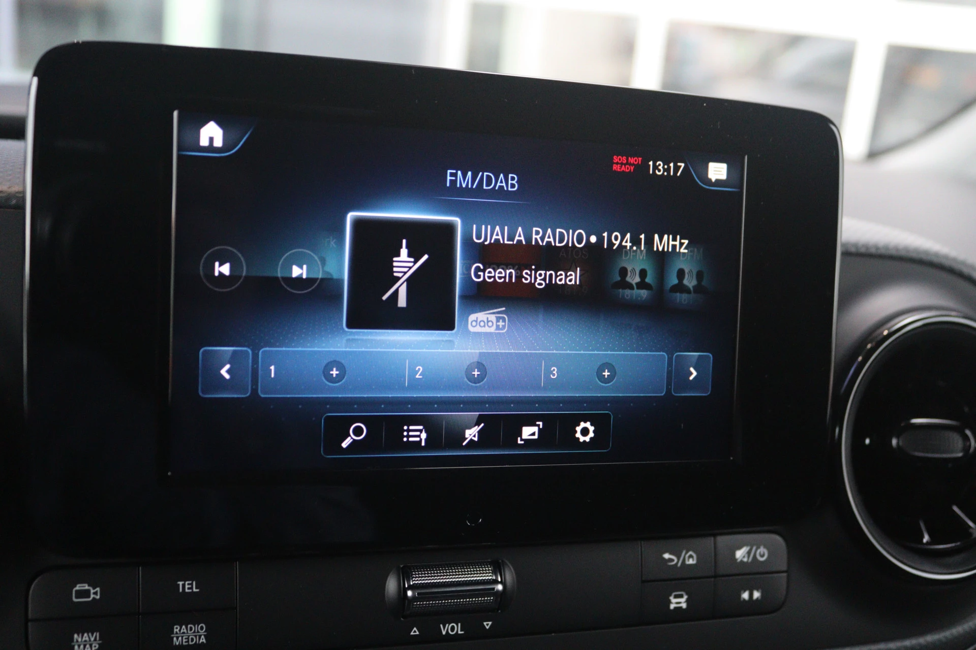 Mercedes-Benz-eCitan-image-11