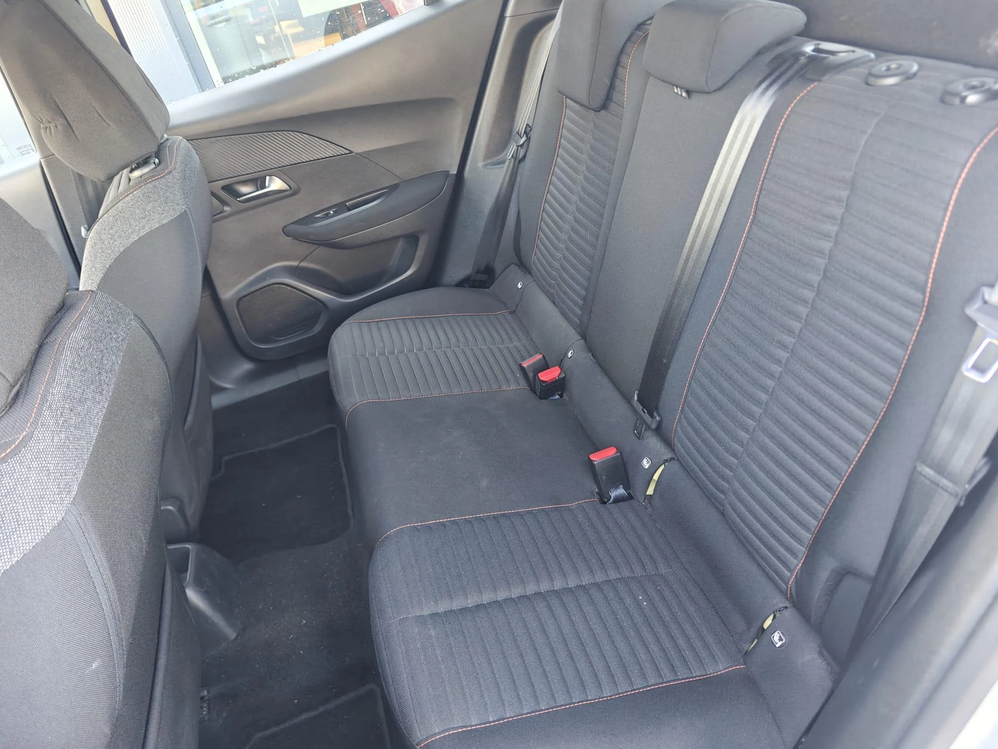 Peugeot 2008 1.2 Puretech 96kW s/s Allure