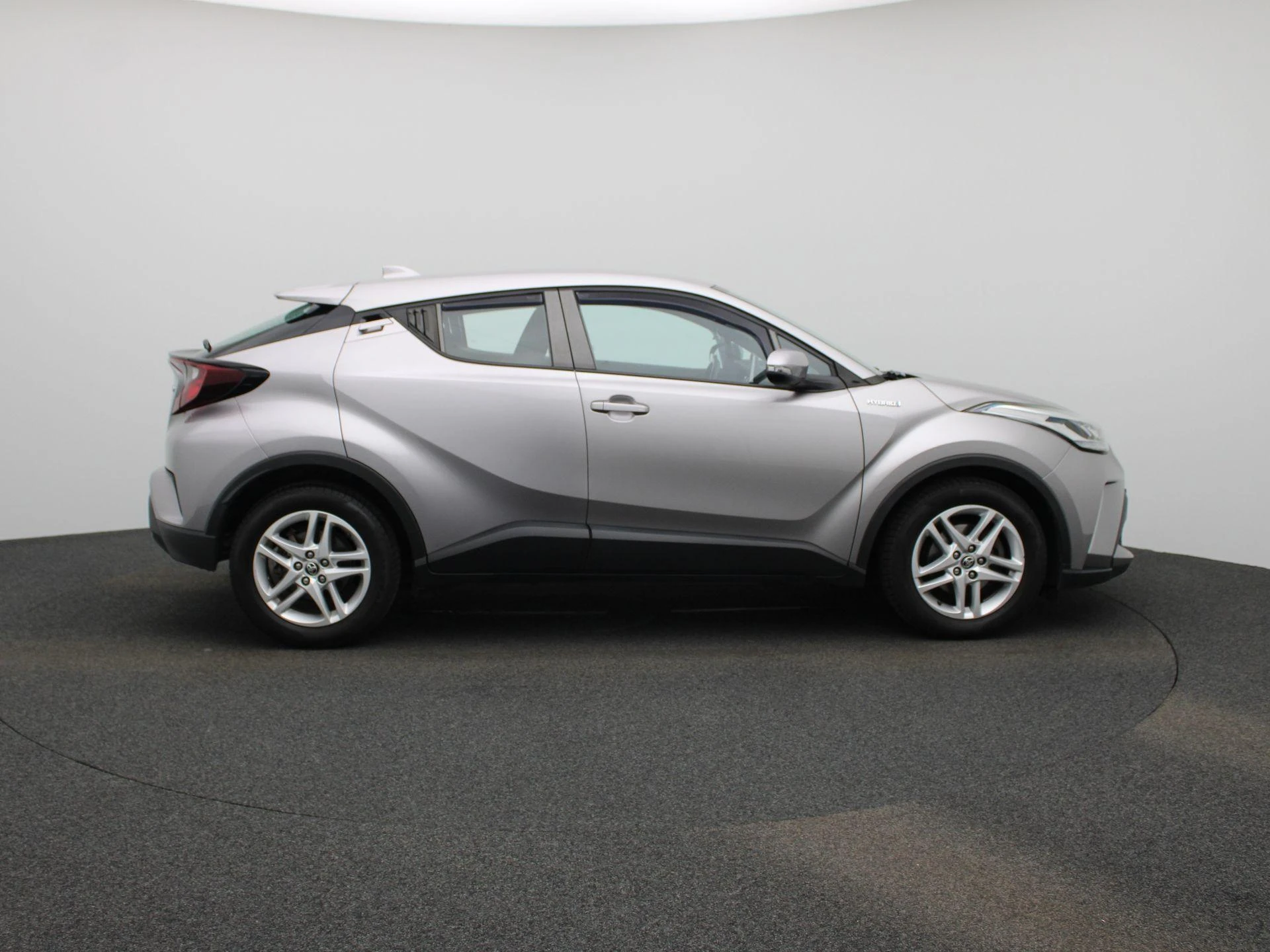 Toyota-C-HR-image-5