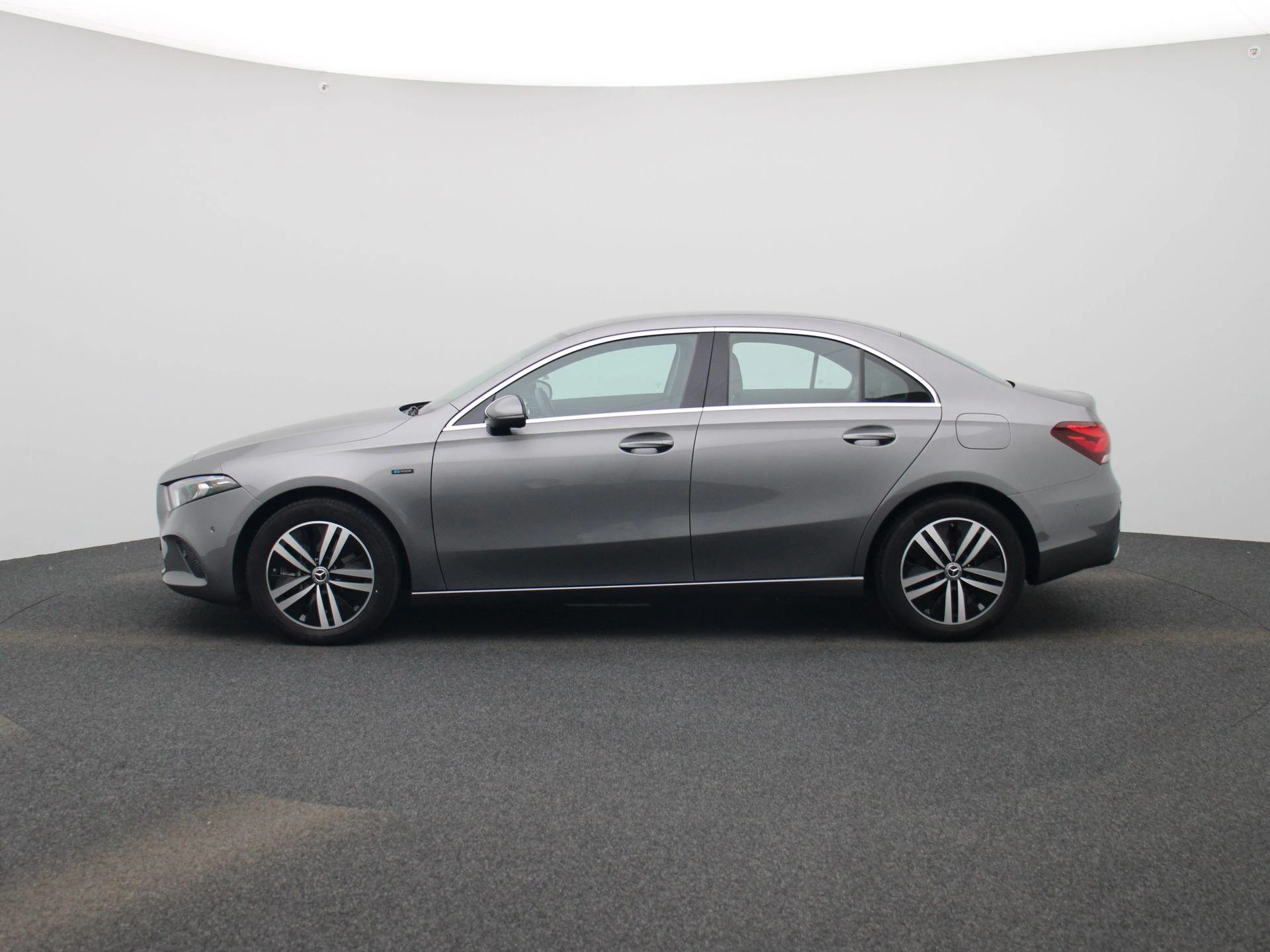 Mercedes-Benz-Classe A-image-3