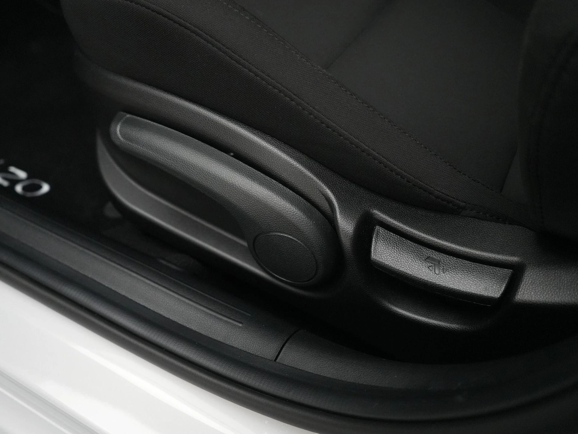 Hyundai-i20-image-35