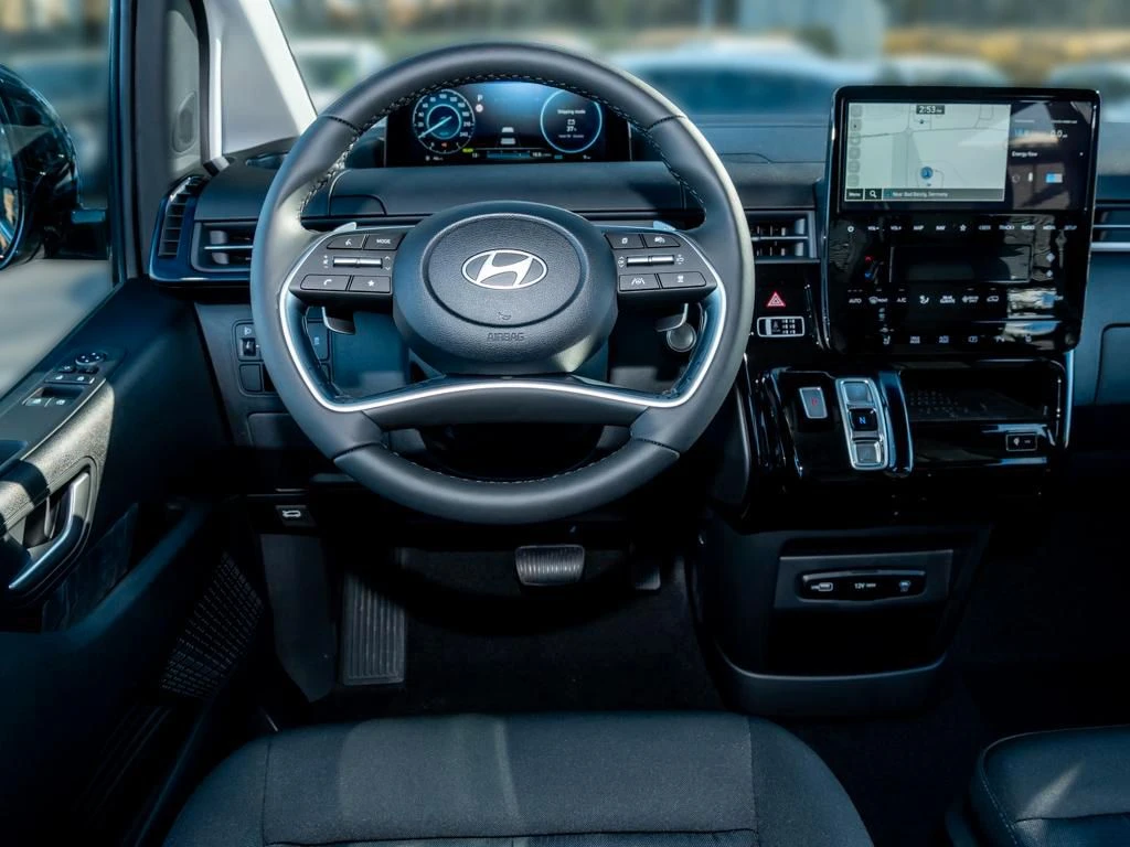 Hyundai-Staria-image-10