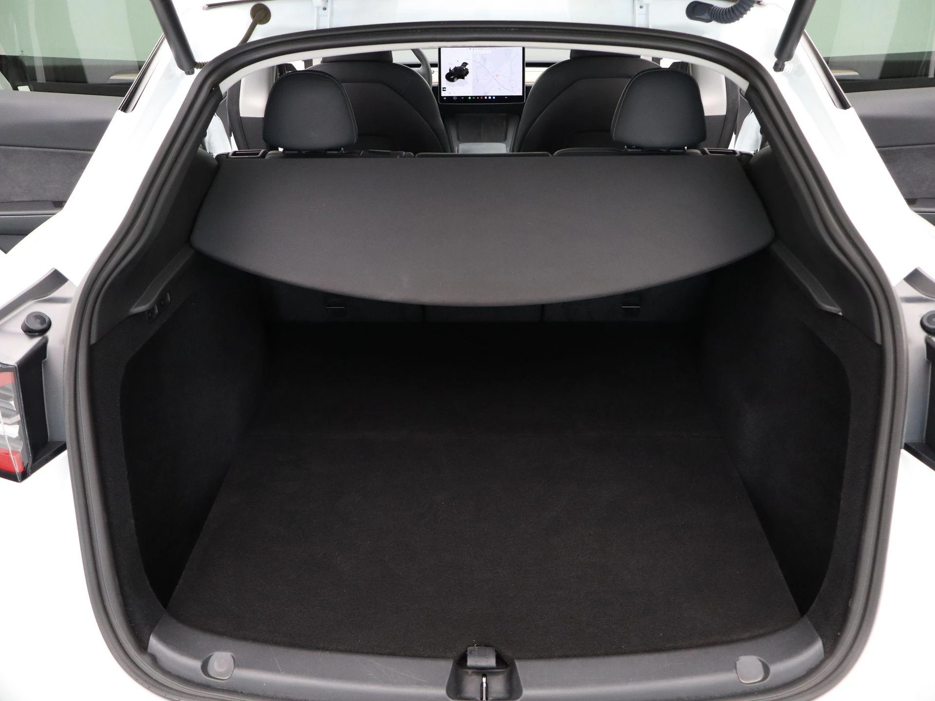 Tesla-Model Y-image-23