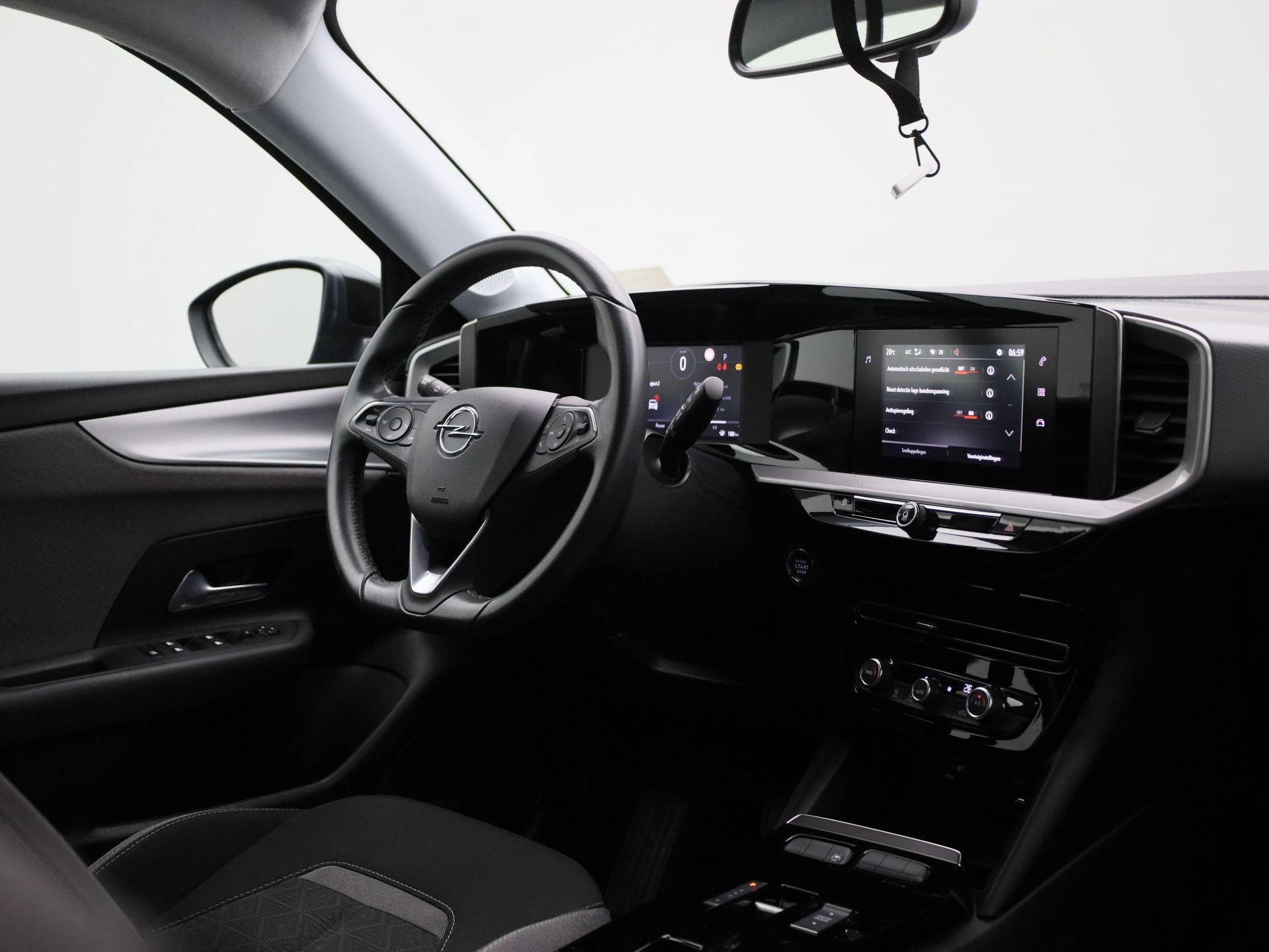 Opel-Mokka-e-image-29
