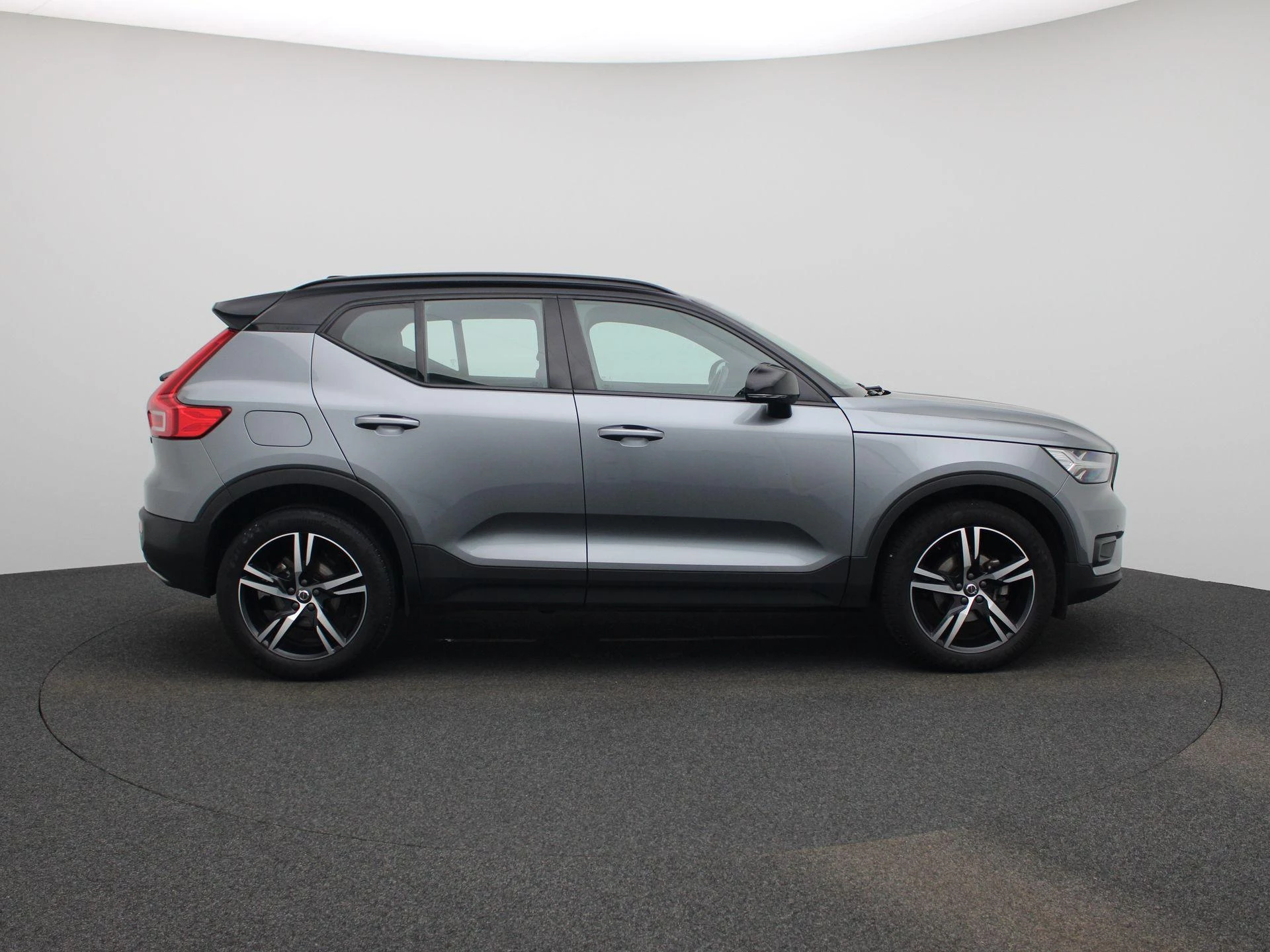 Volvo-XC40-image-5