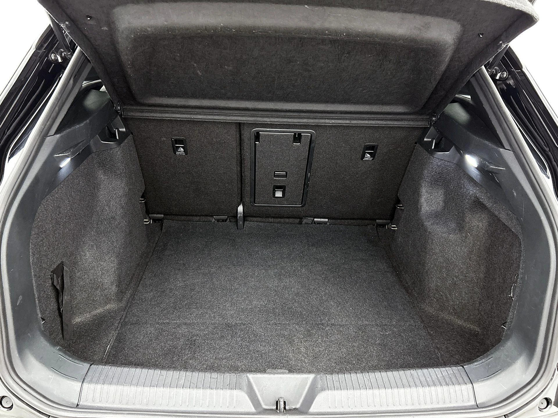Volkswagen-ID.4-image-21
