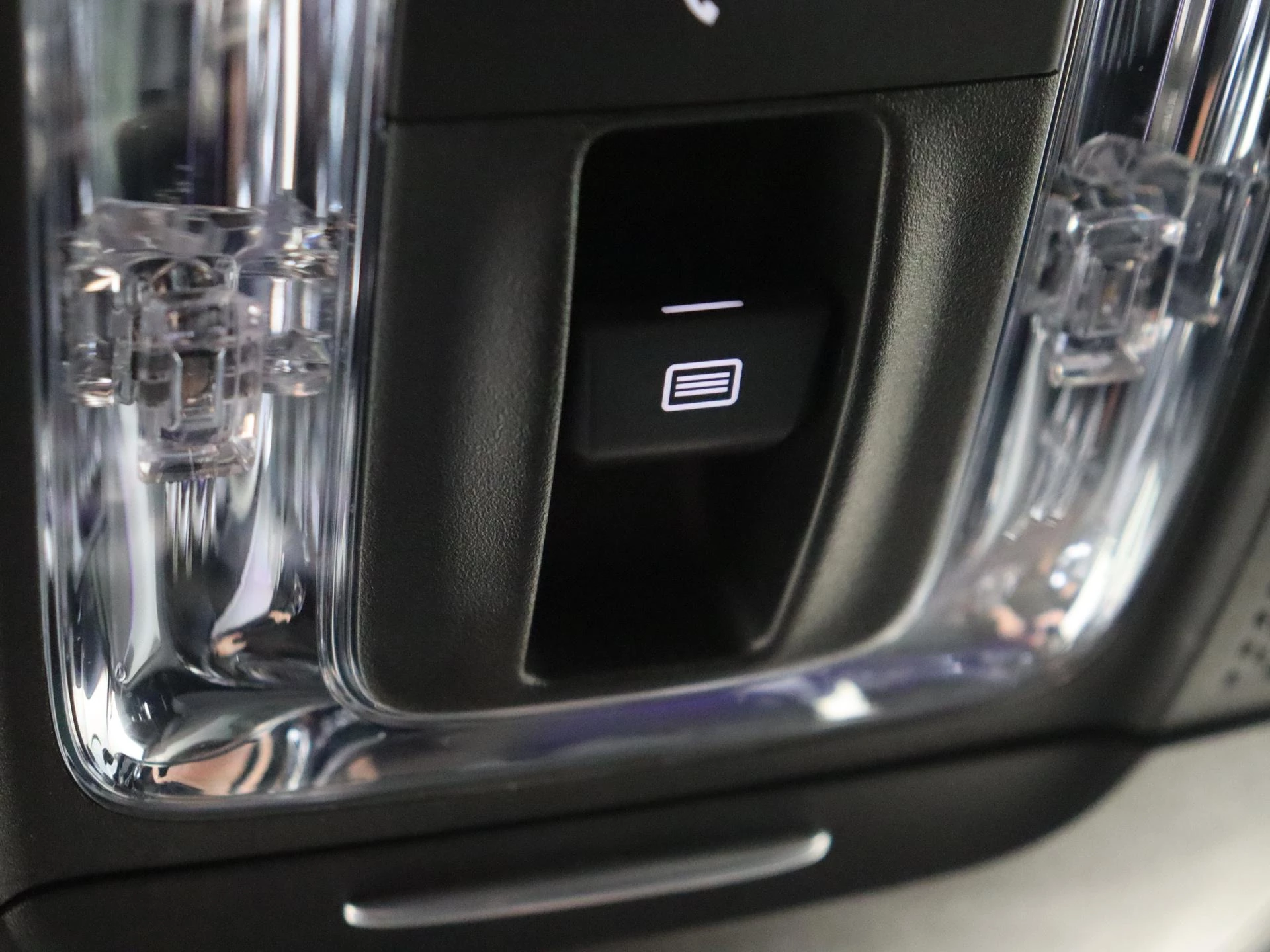 Mercedes-Benz-B-Klasse-image-23