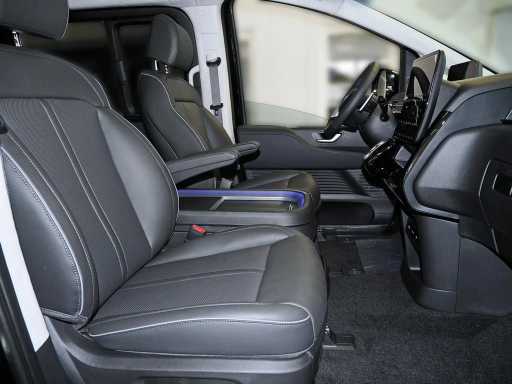 Hyundai-Staria-image-11