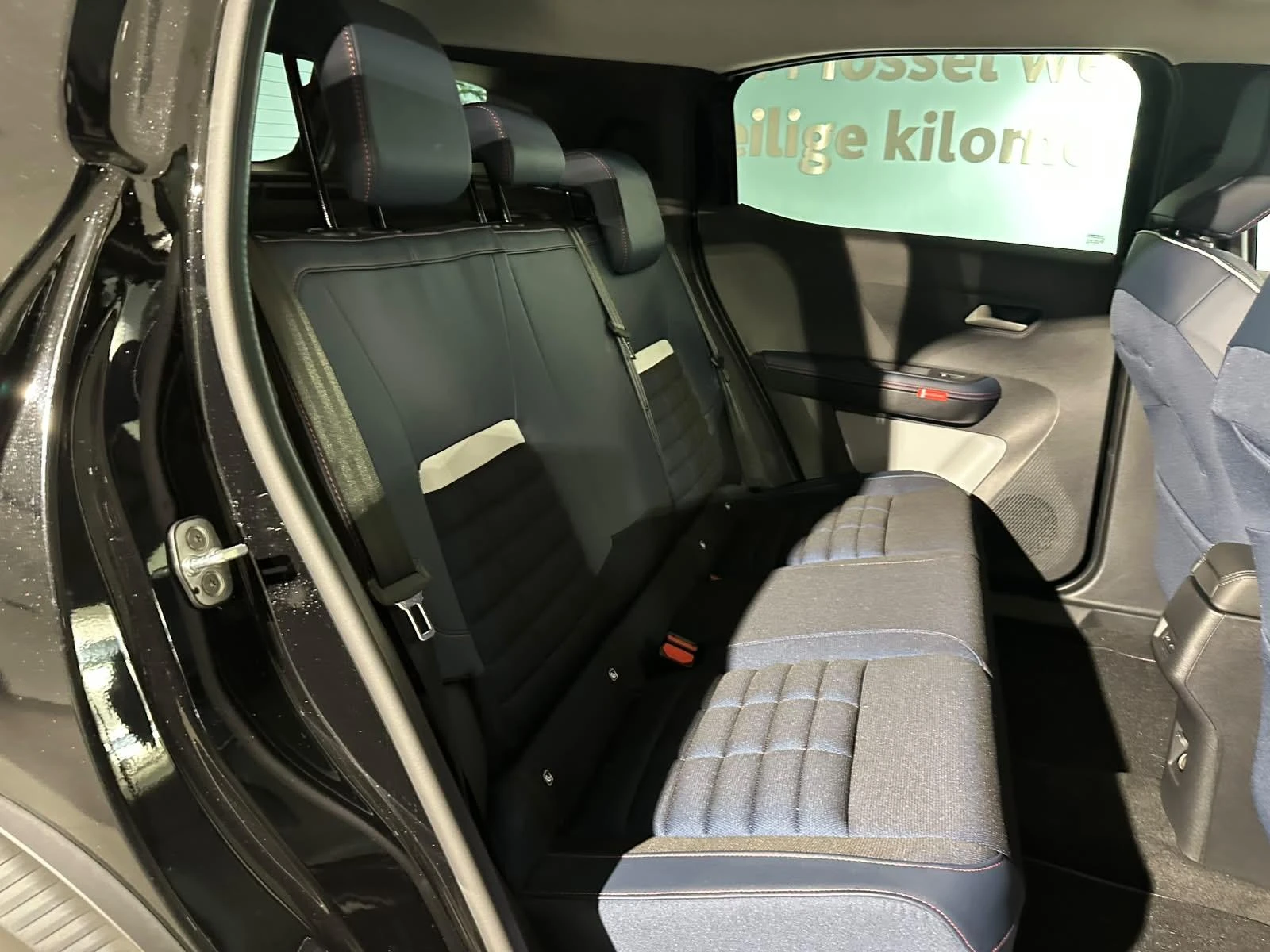 Citroën-ë-C3 Aircross-image-6