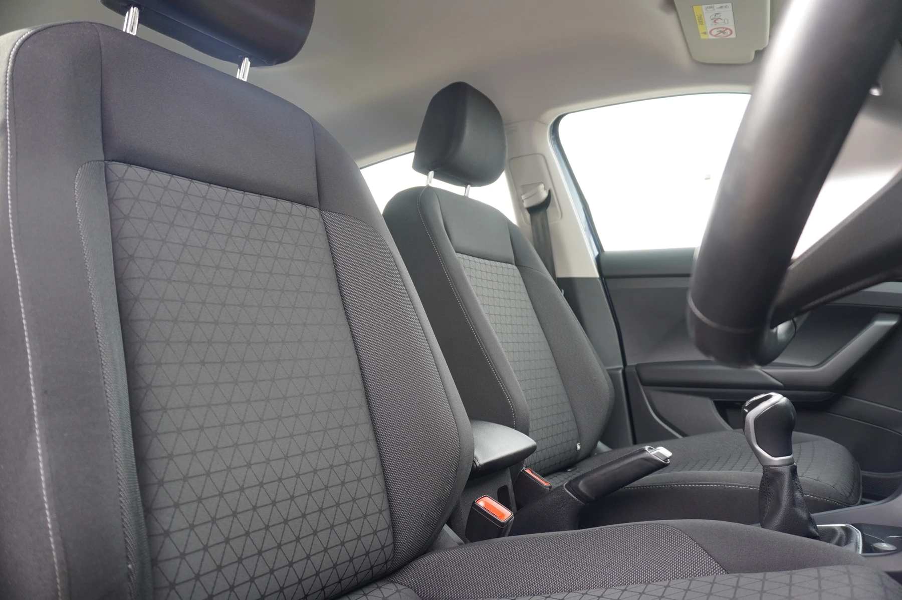 Volkswagen-T-Cross-image-13