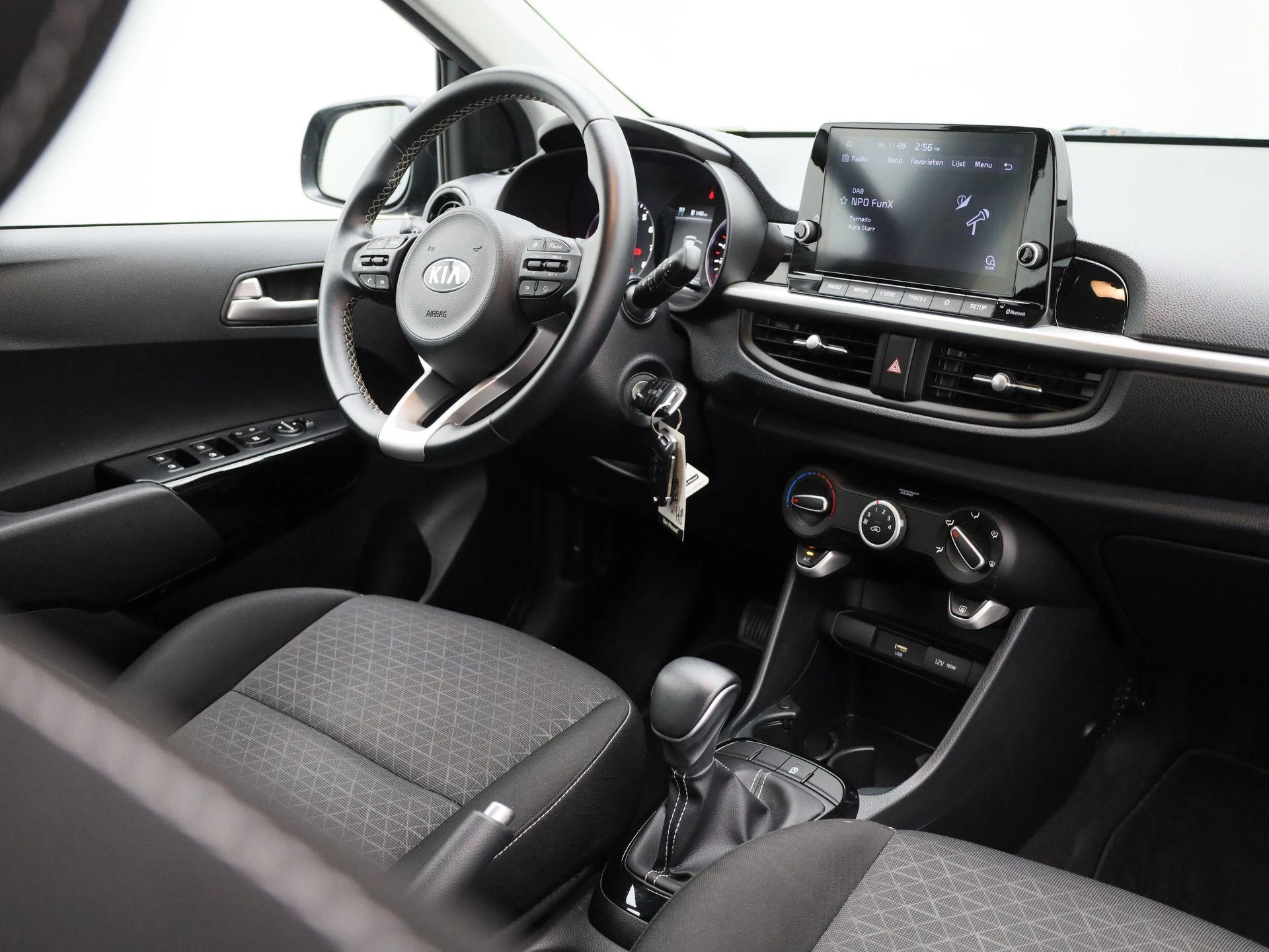 Kia-Picanto-image-32