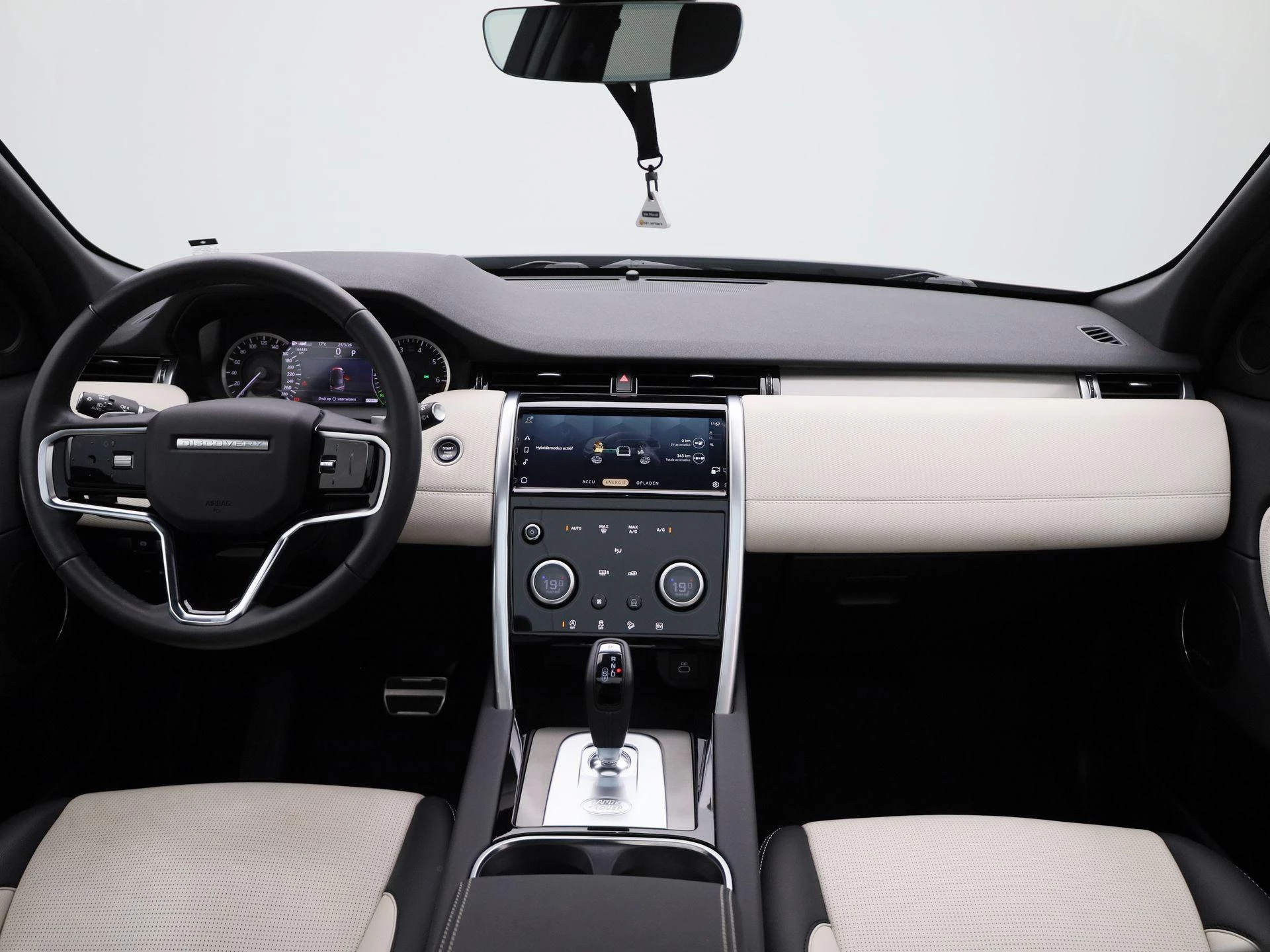 Land Rover-Discovery Sport-image-35