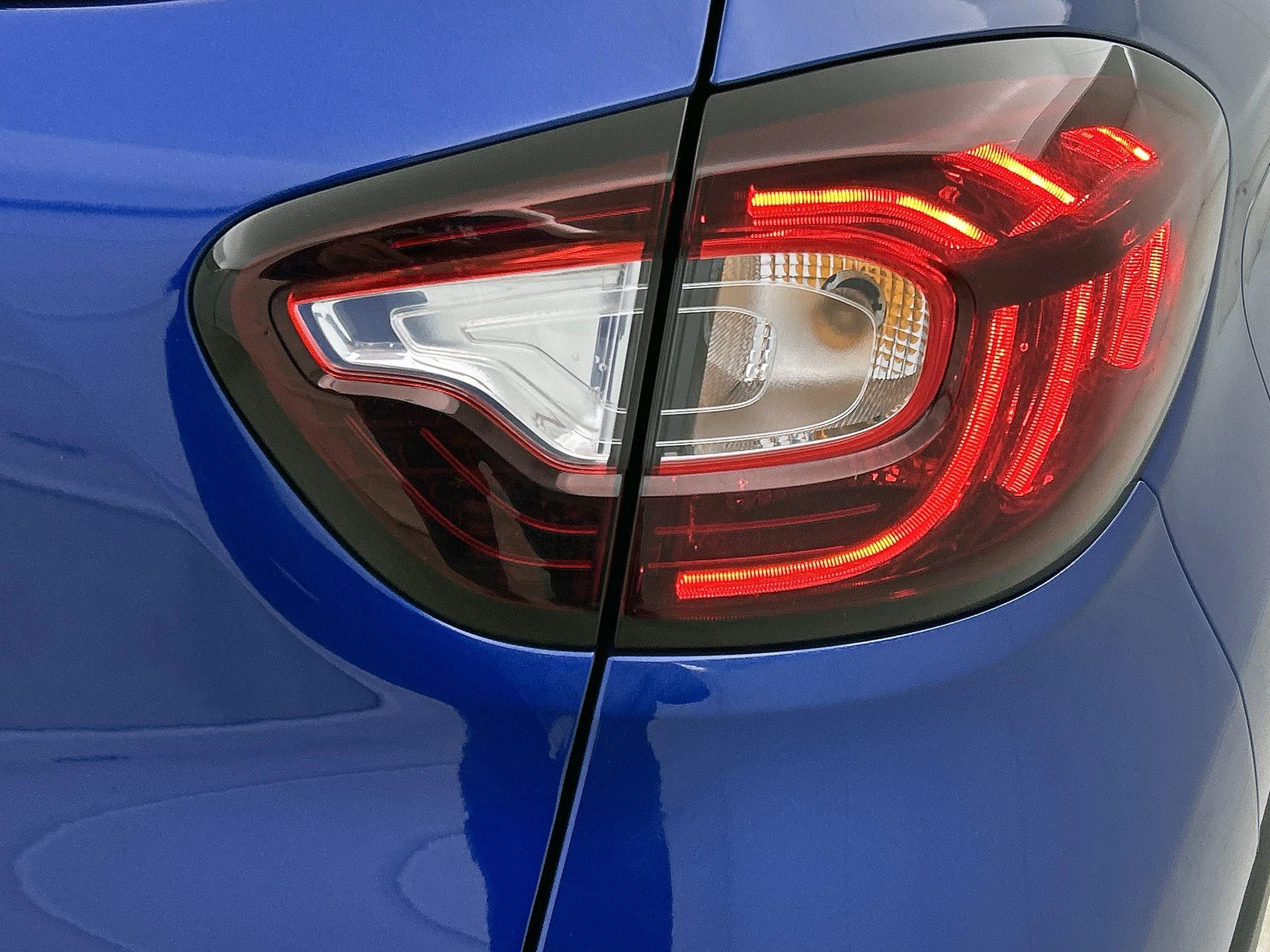 Renault-Captur-image-24