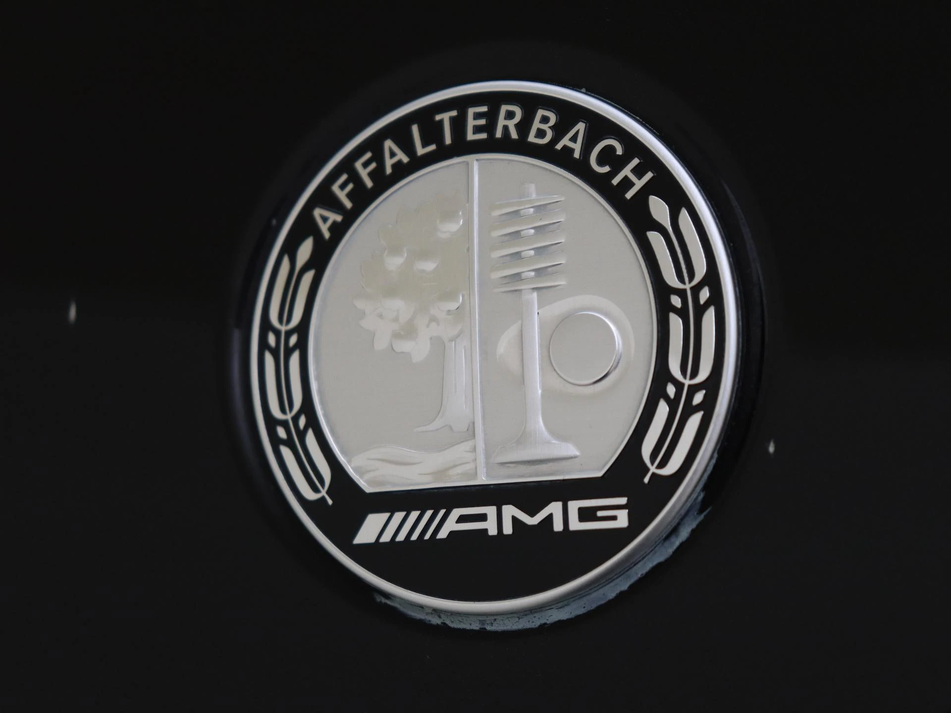 Mercedes-Benz-GLE-image-33