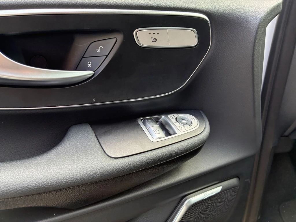 Mercedes-Benz-V-Klasse 250-image-15