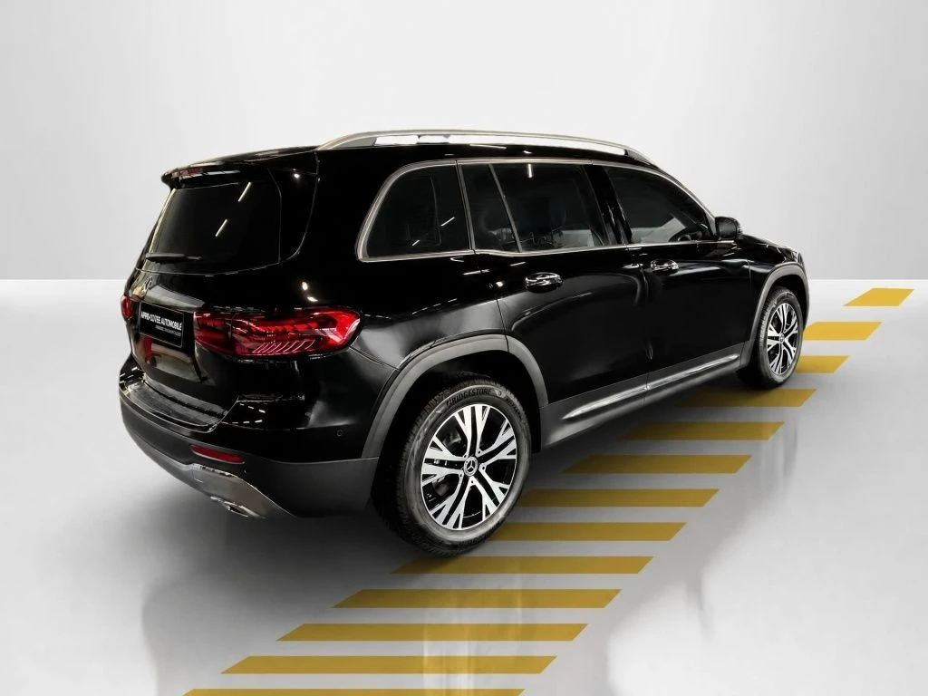 Mercedes-Benz-GLB 200 d-image-14
