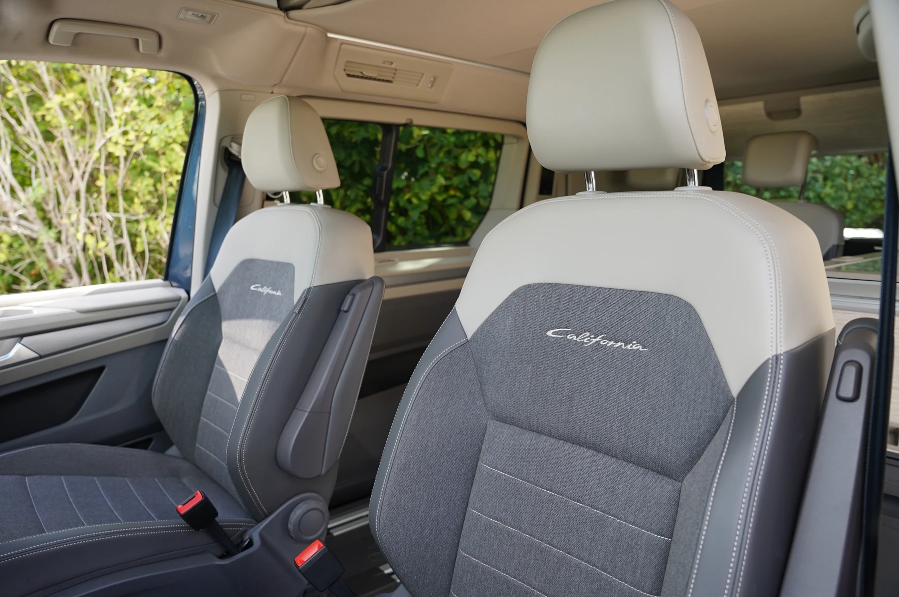 Volkswagen-California-image-7