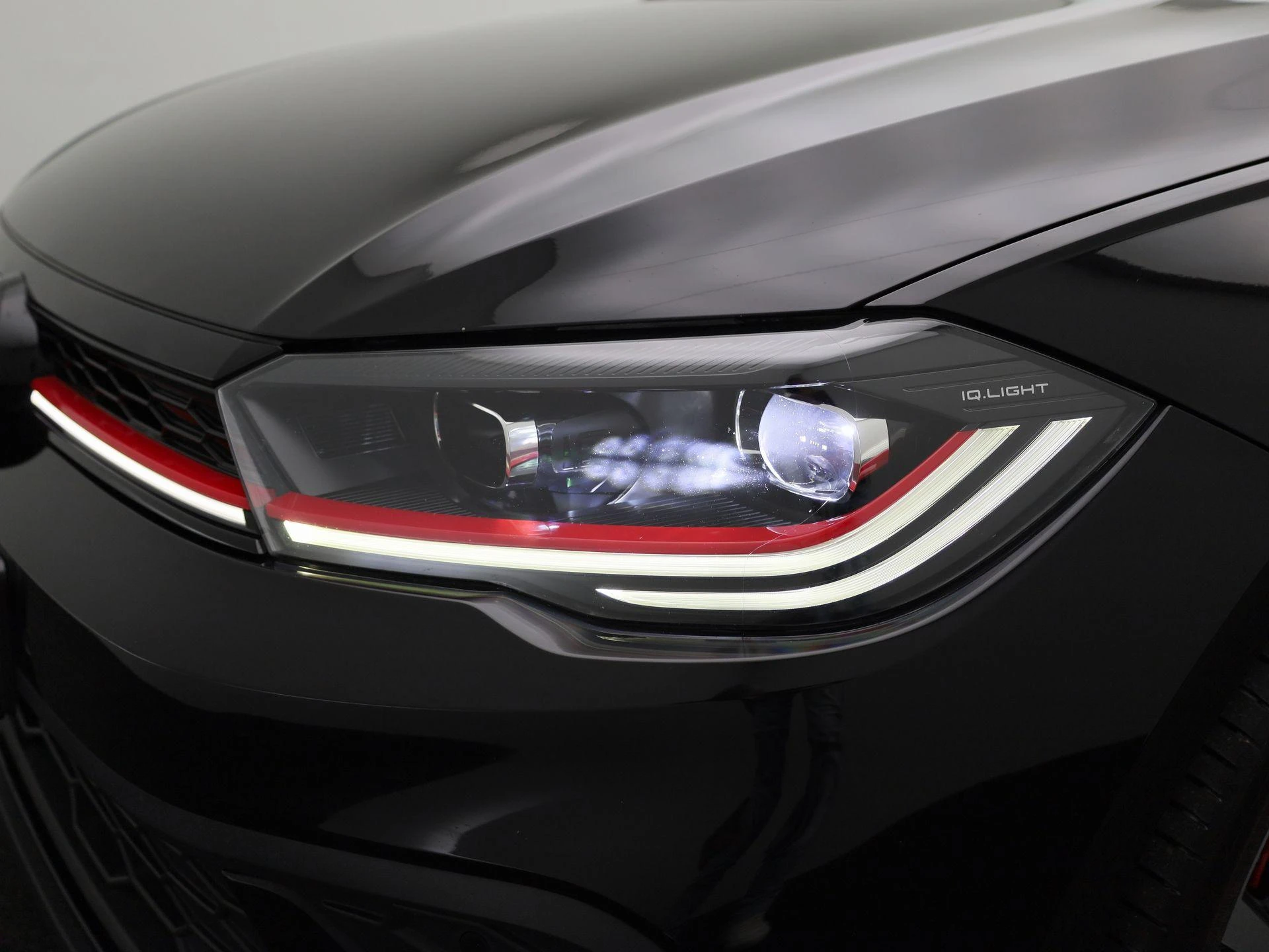 Volkswagen-Polo-image-13