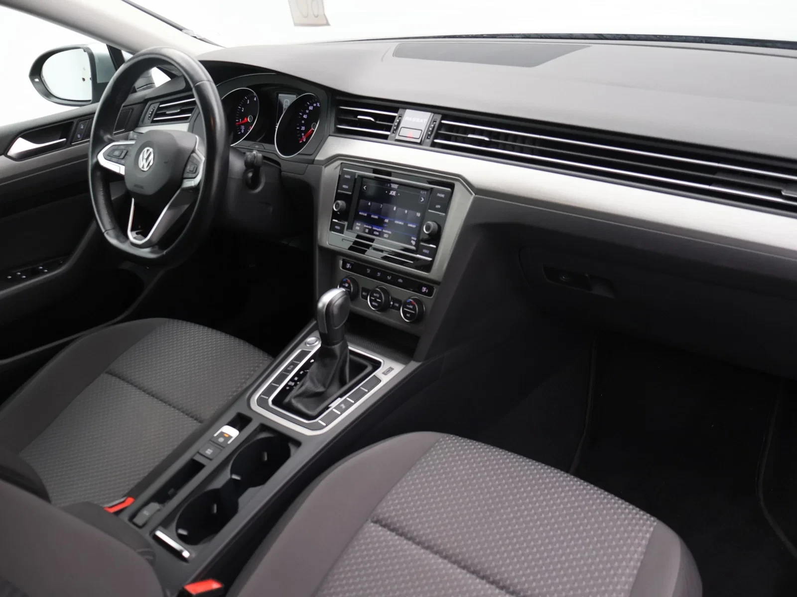 Volkswagen Passat Passat 1.5 TSI Elegance 150PK *AUTOMAAT*PDC*CRUISE*APP-CONNECT*BLTH*...*