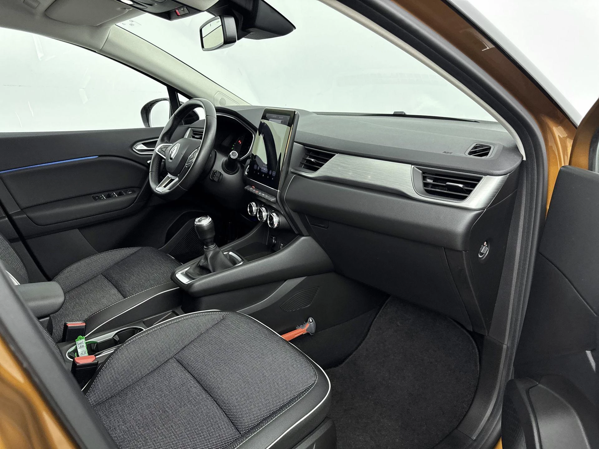 Renault-Captur-image-16
