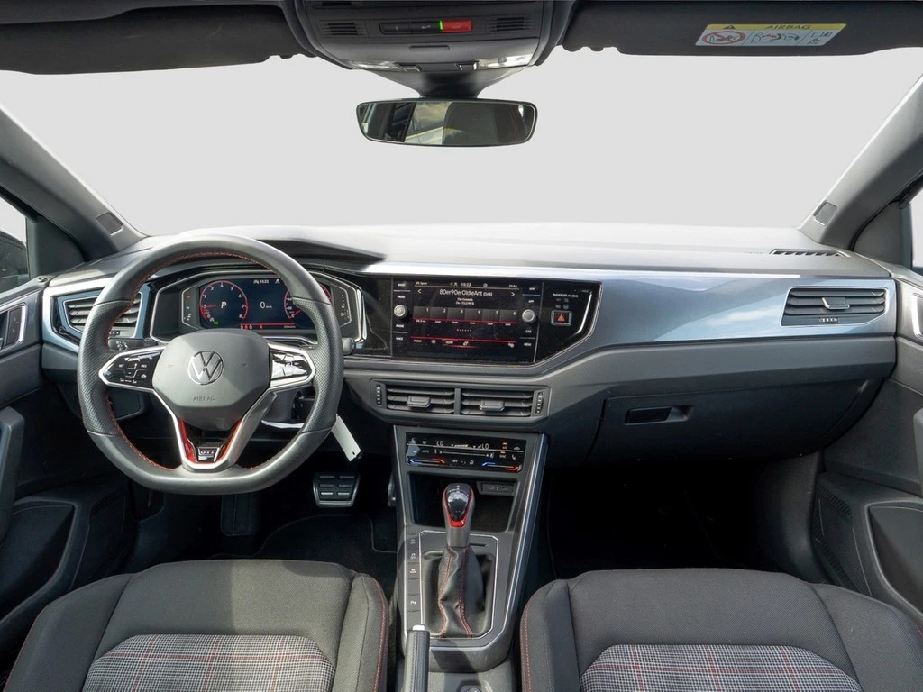 Volkswagen-Polo-image-9