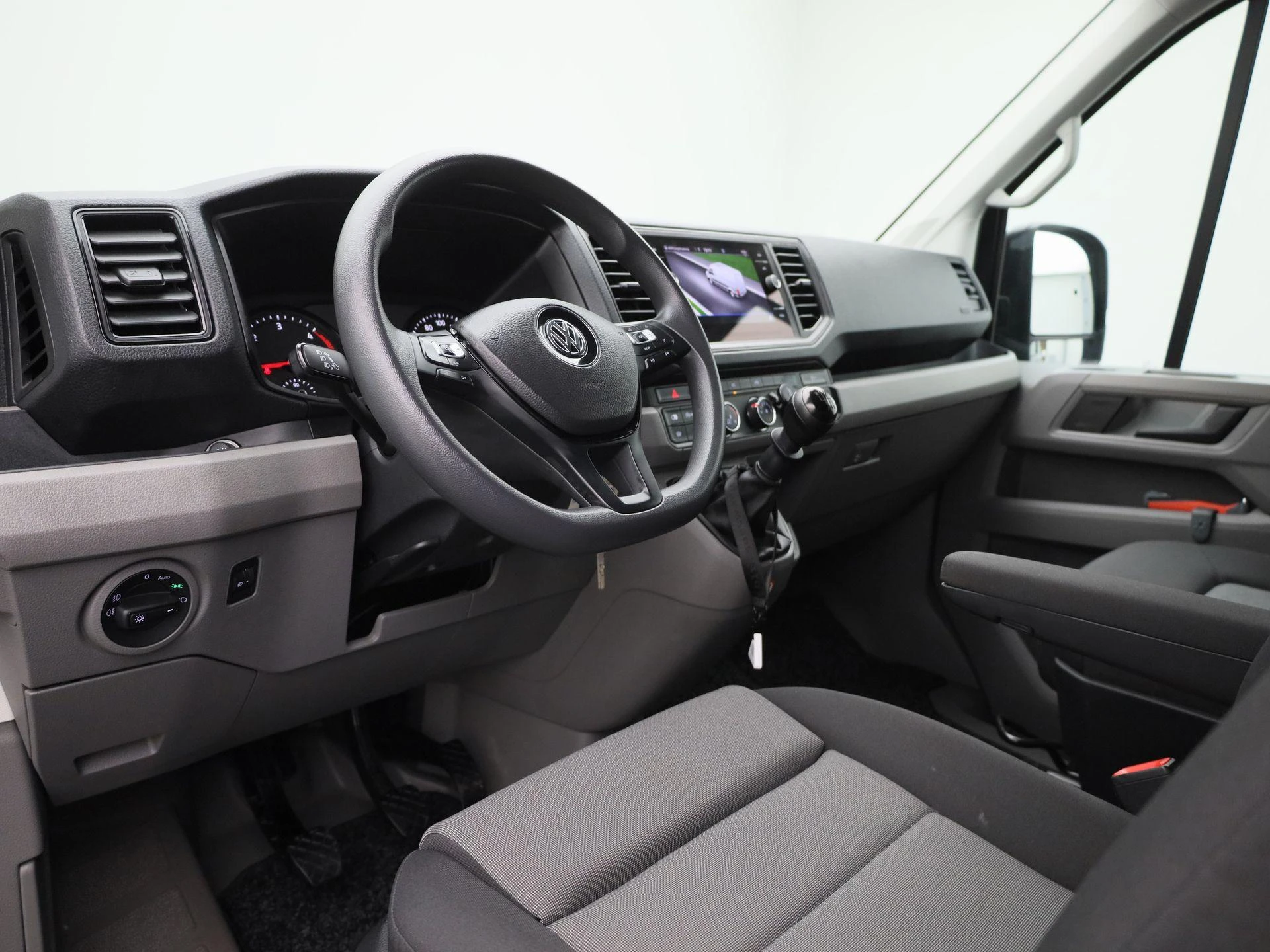 Volkswagen-Crafter-image-33