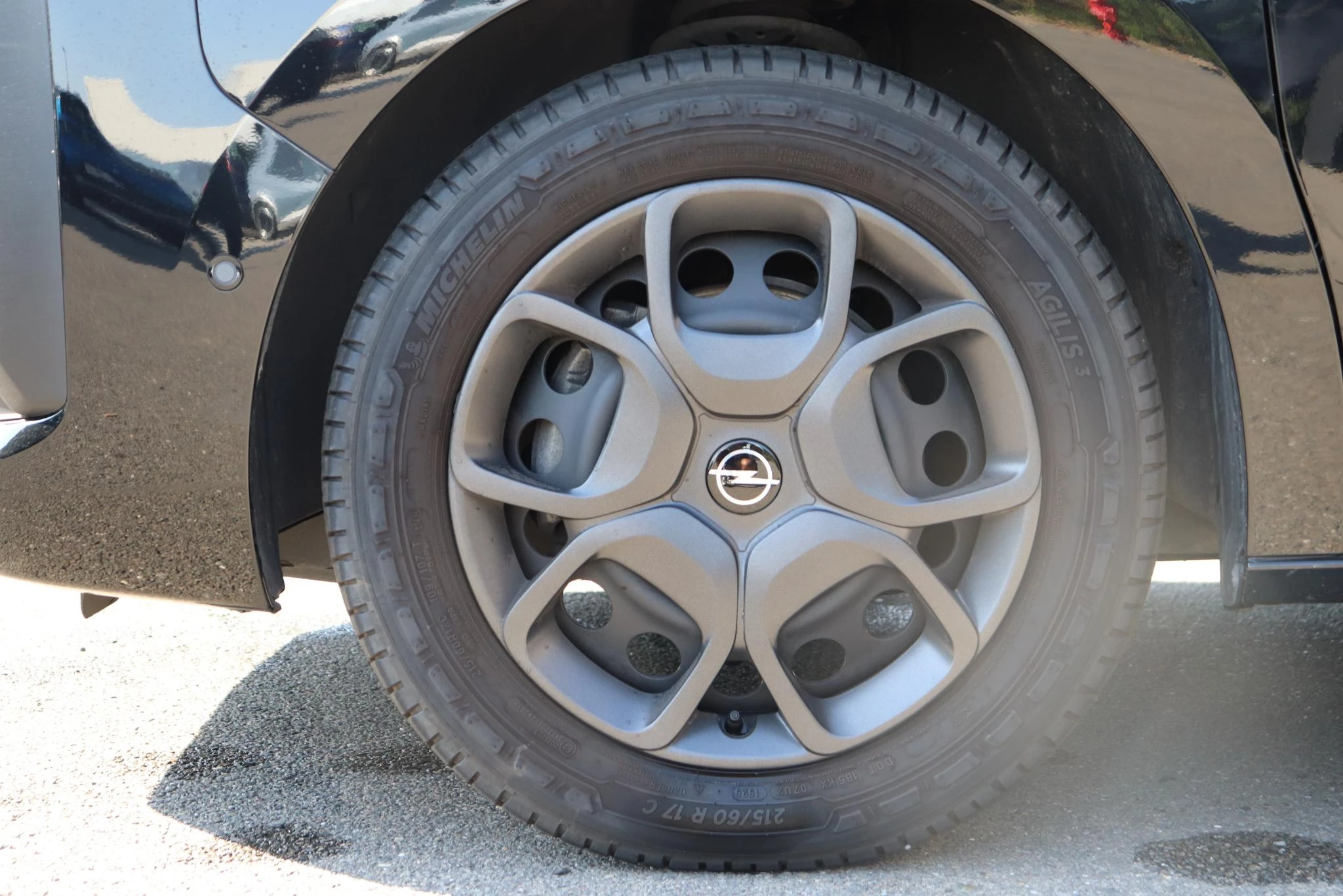 Opel Vivaro 2.0 BlueHDi 180 S&S EAT8 €6.4 L3H1