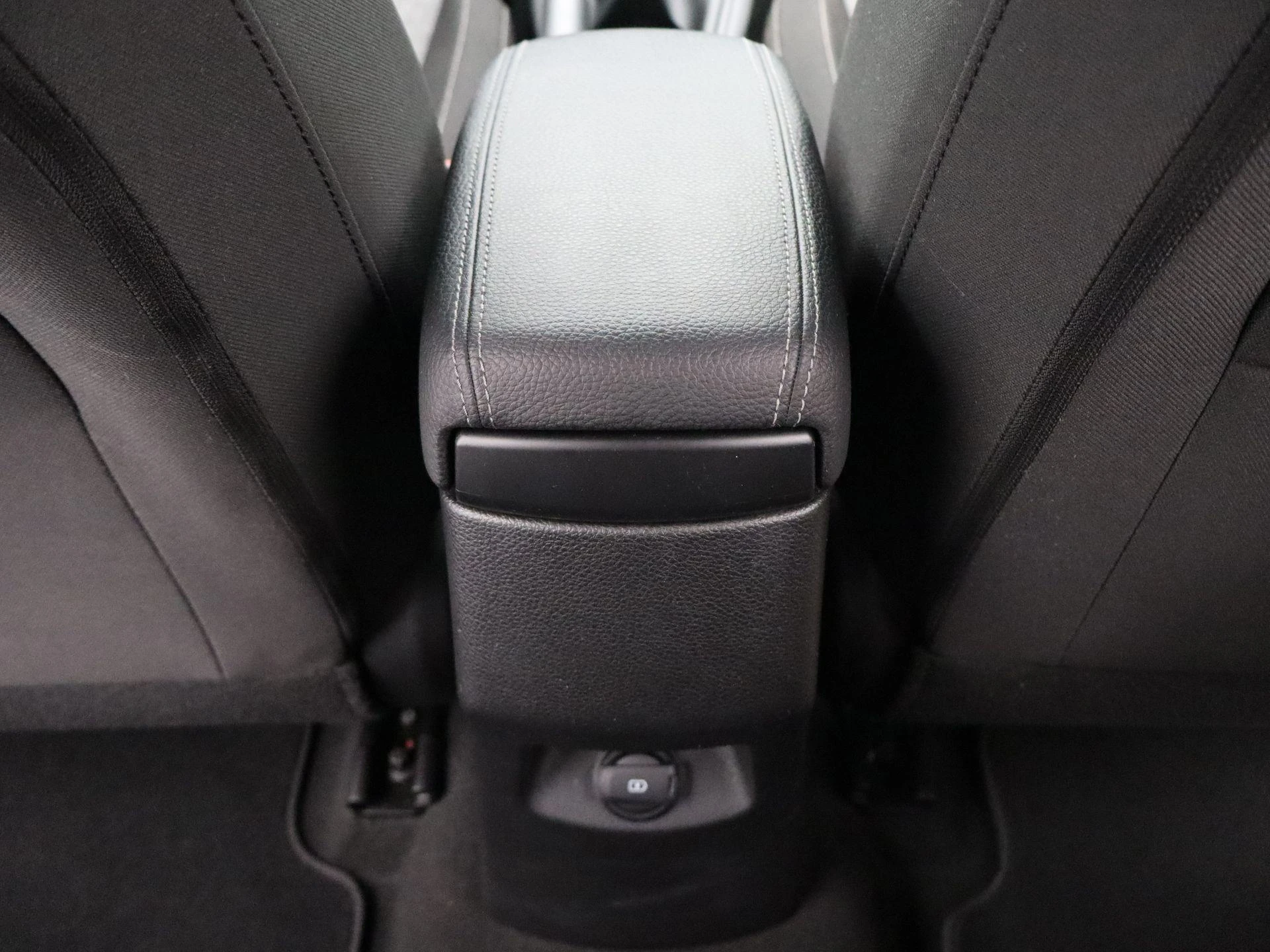 Kia-Stonic-image-25