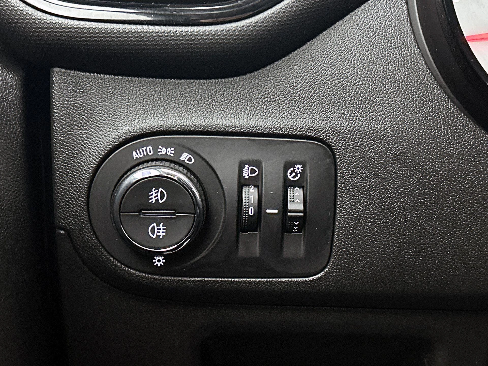 Opel-Crossland X-image-23