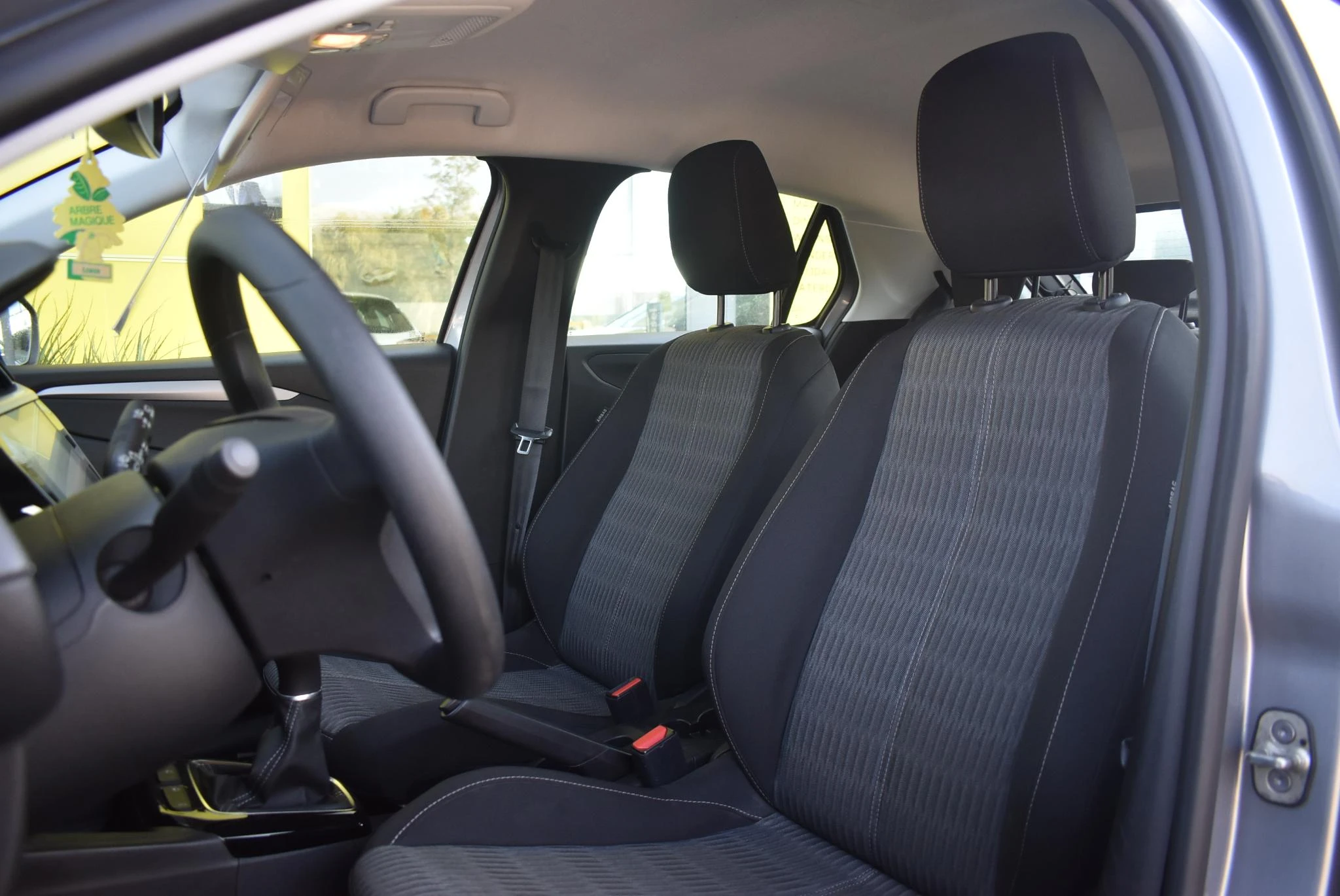 Opel-Corsa-image-16